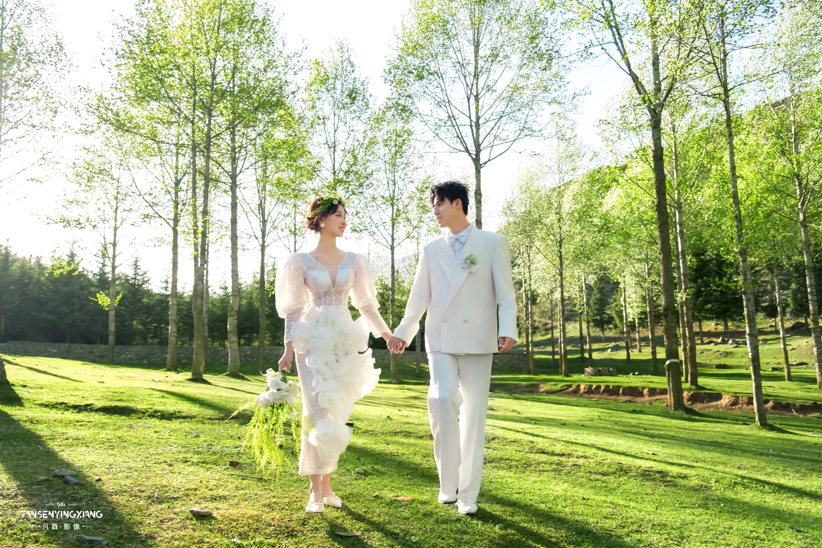 被全家人夸爆的森系婚礼 纪实婚纱照
