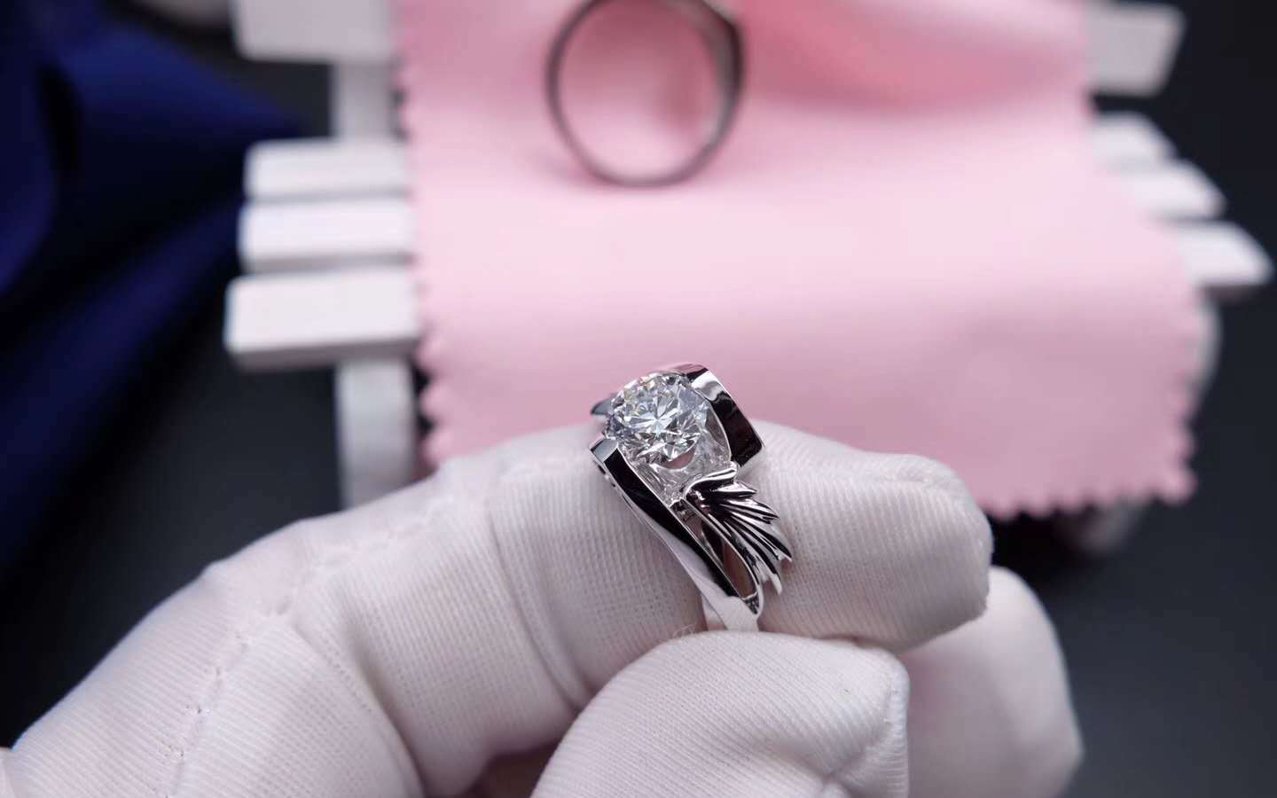 18k金客户自由设计款天使之吻结婚钻戒