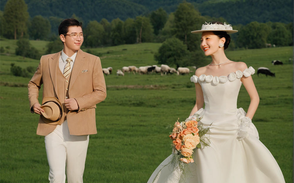 不是??沒人告訴我法式草坪婚紗照這么浪漫