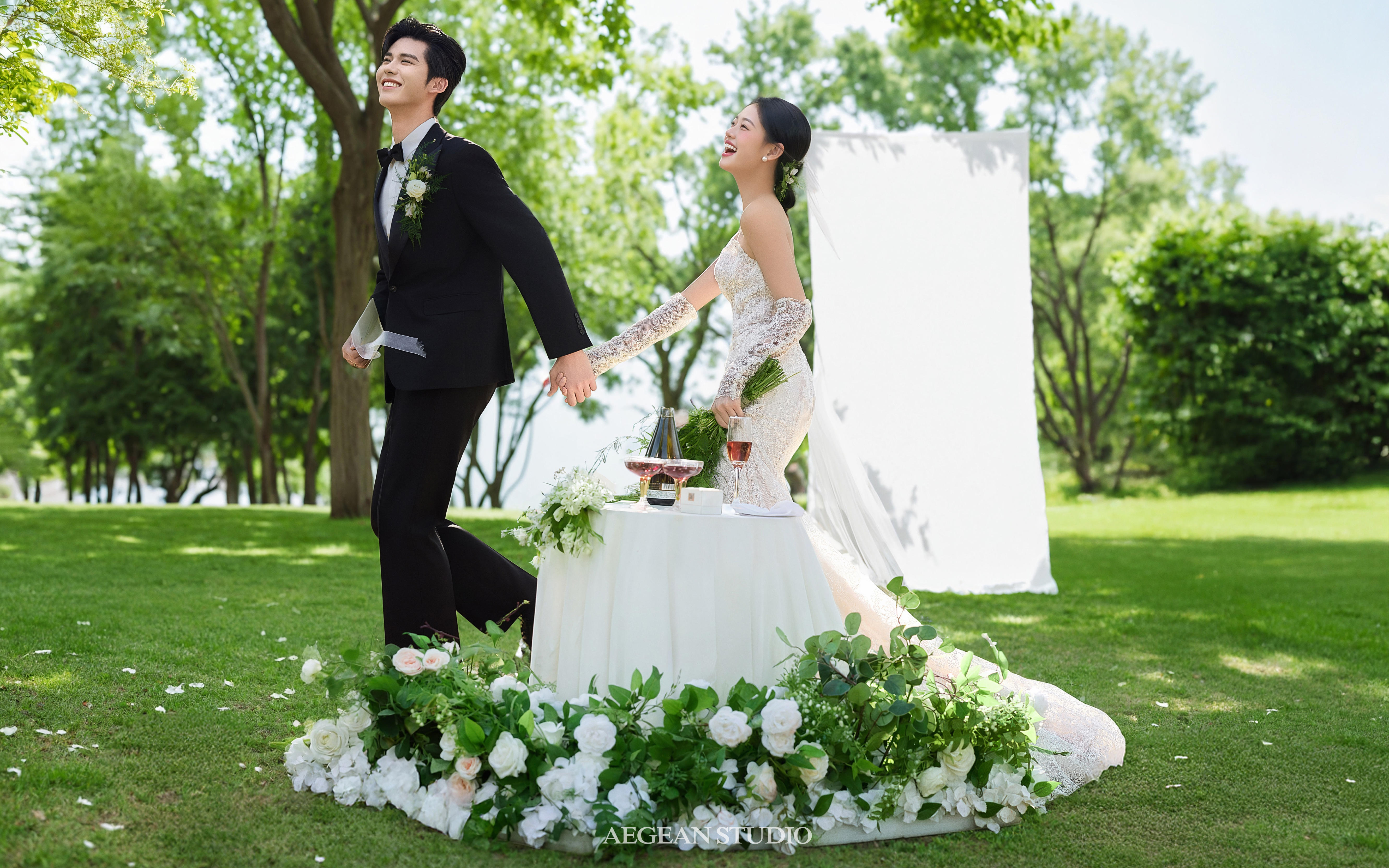 【爱琴海岸婚纱摄影】● 草坪森系