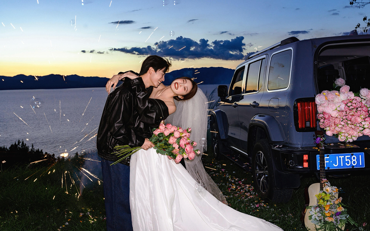 当婚纱邂逅旷野的风｜生命力便开始了具象化 - 