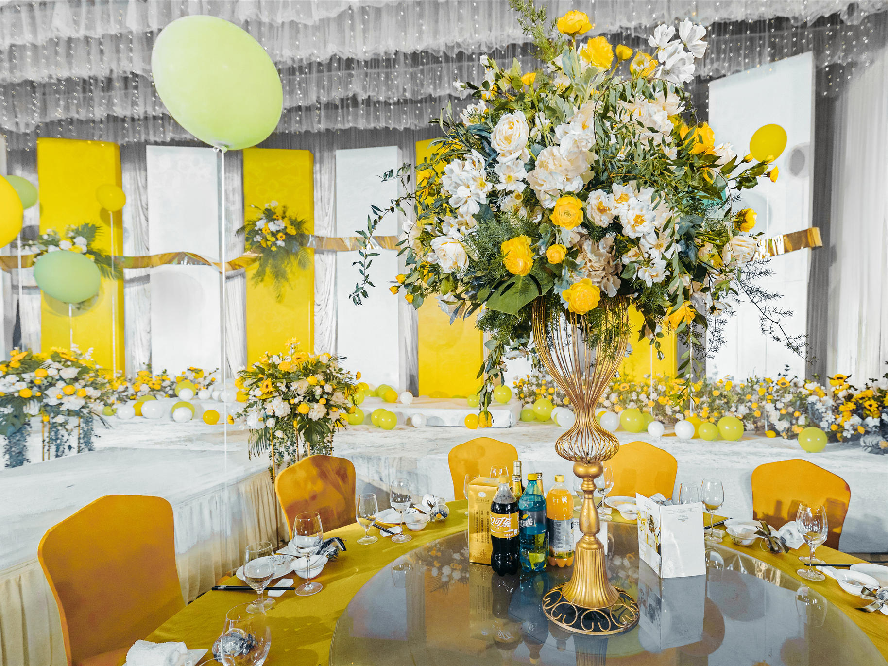 柠檬的夏日时光-柠檬黄色清新简约婚礼