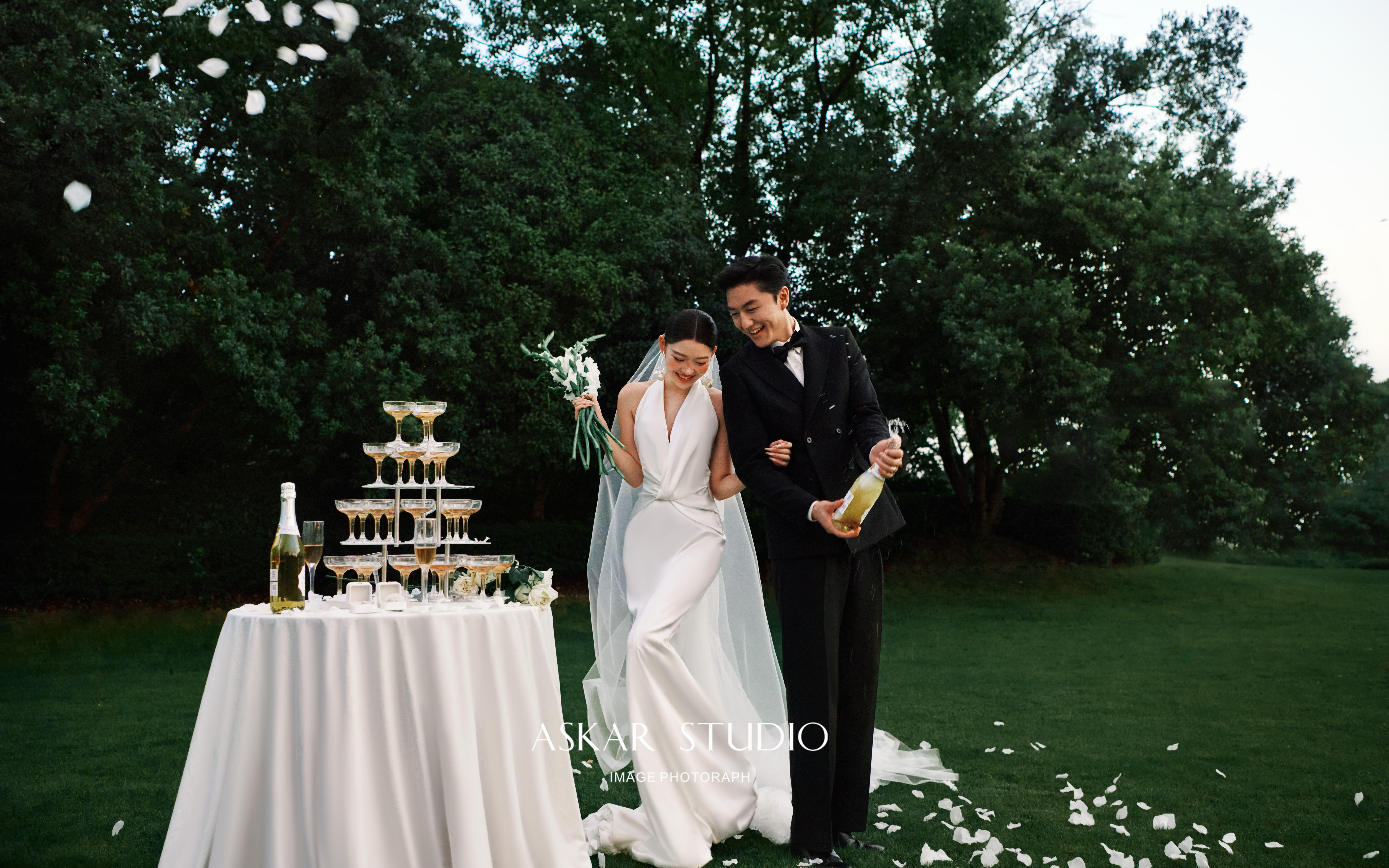 情绪感婚纱照的记录时刻🌷每一帧都是艺术