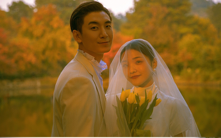 暮色时分，越过余晖