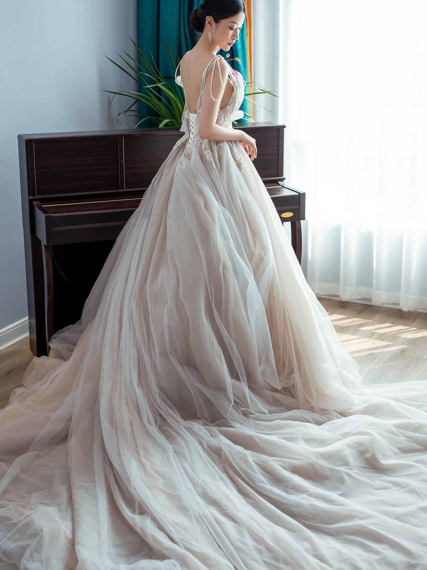 【超值17件套】新娘15件套+男装2套+全天跟妆