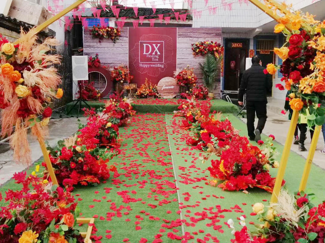 1314婚礼·户外简约红色系婚礼【超高性价比】