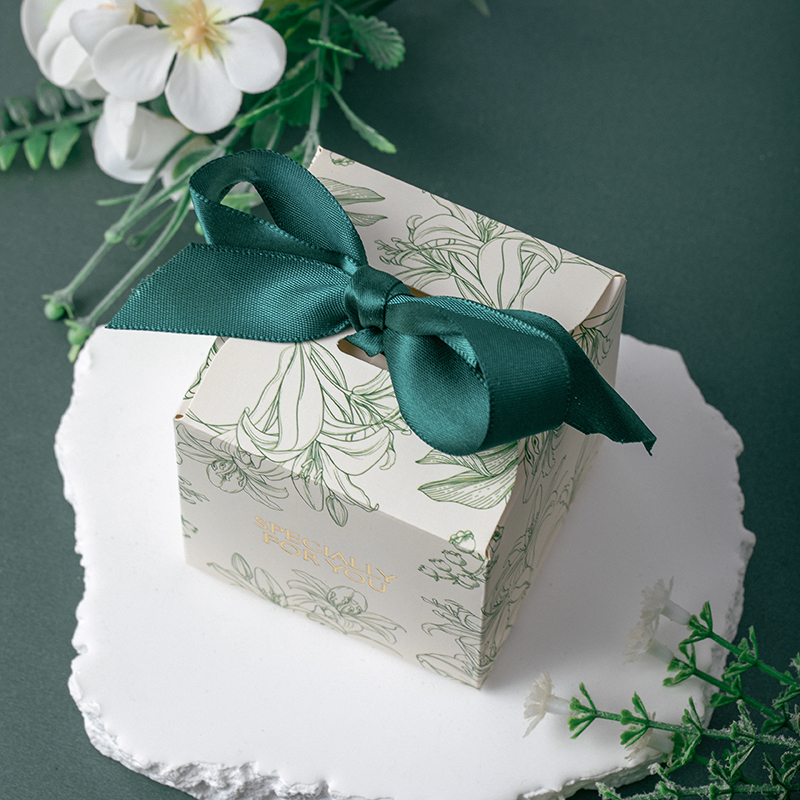 花卉轻奢婚礼喜糖盒7*7*7cm