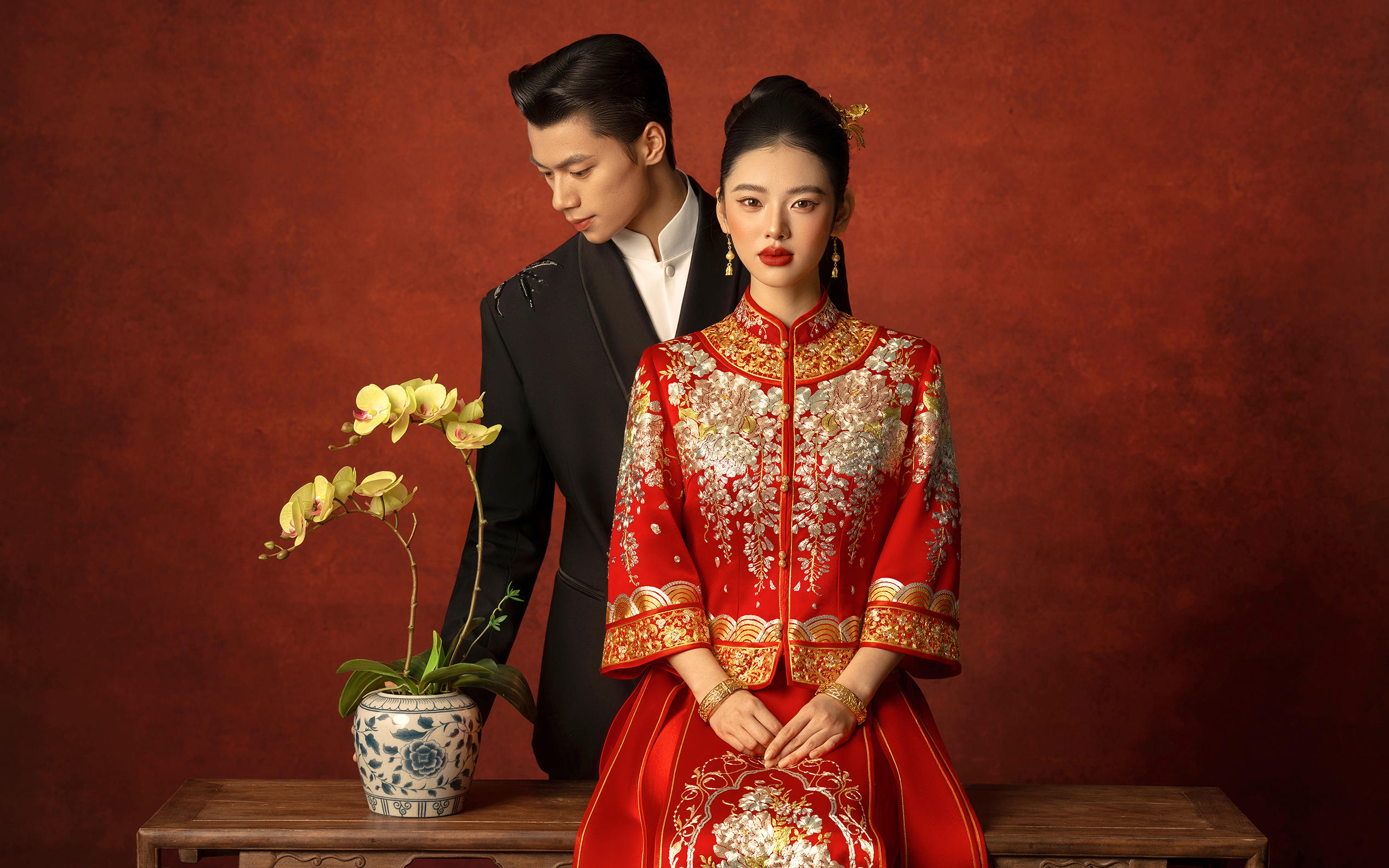 傳承千年中式嫁衣工藝，融合現(xiàn)代時尚審美