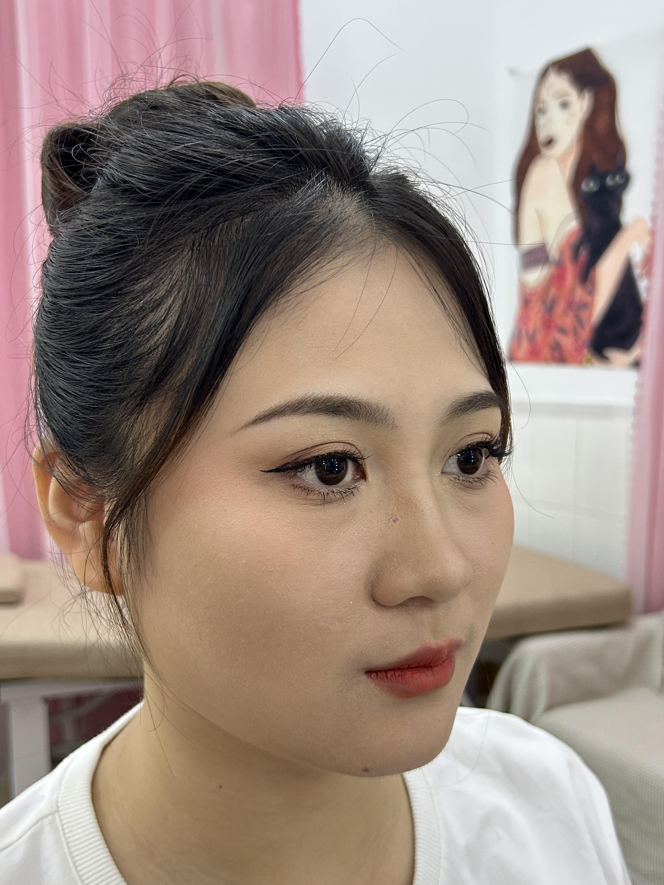 新娘化妆造型 新娘早妆/晚宴妆+赠送妈妈妆