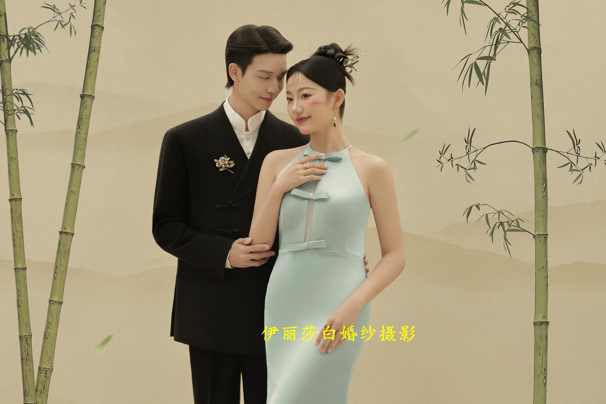 拍婚纱照3888套餐有跟妆+秀和+礼服 4699