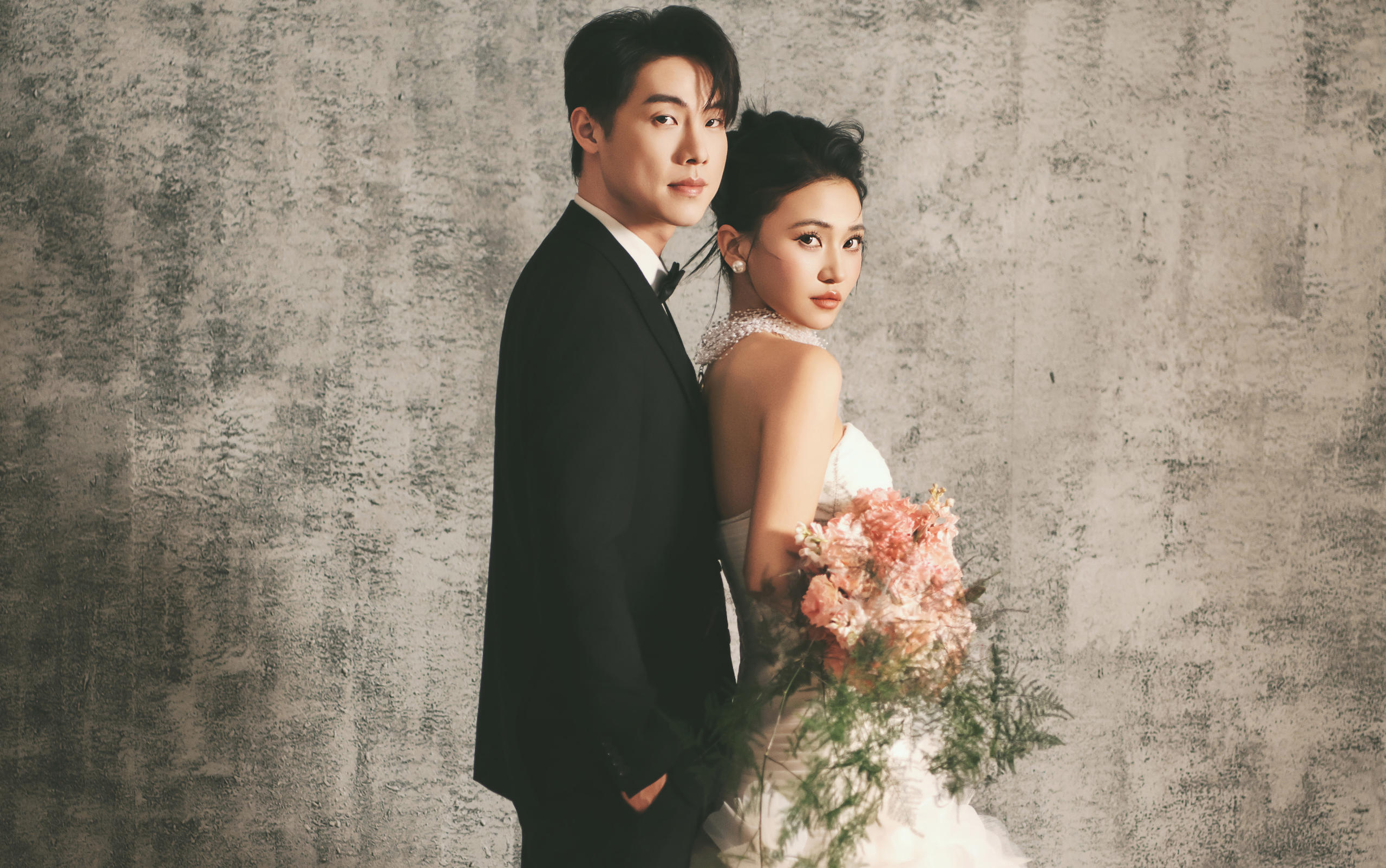 油画重色彩鱼尾