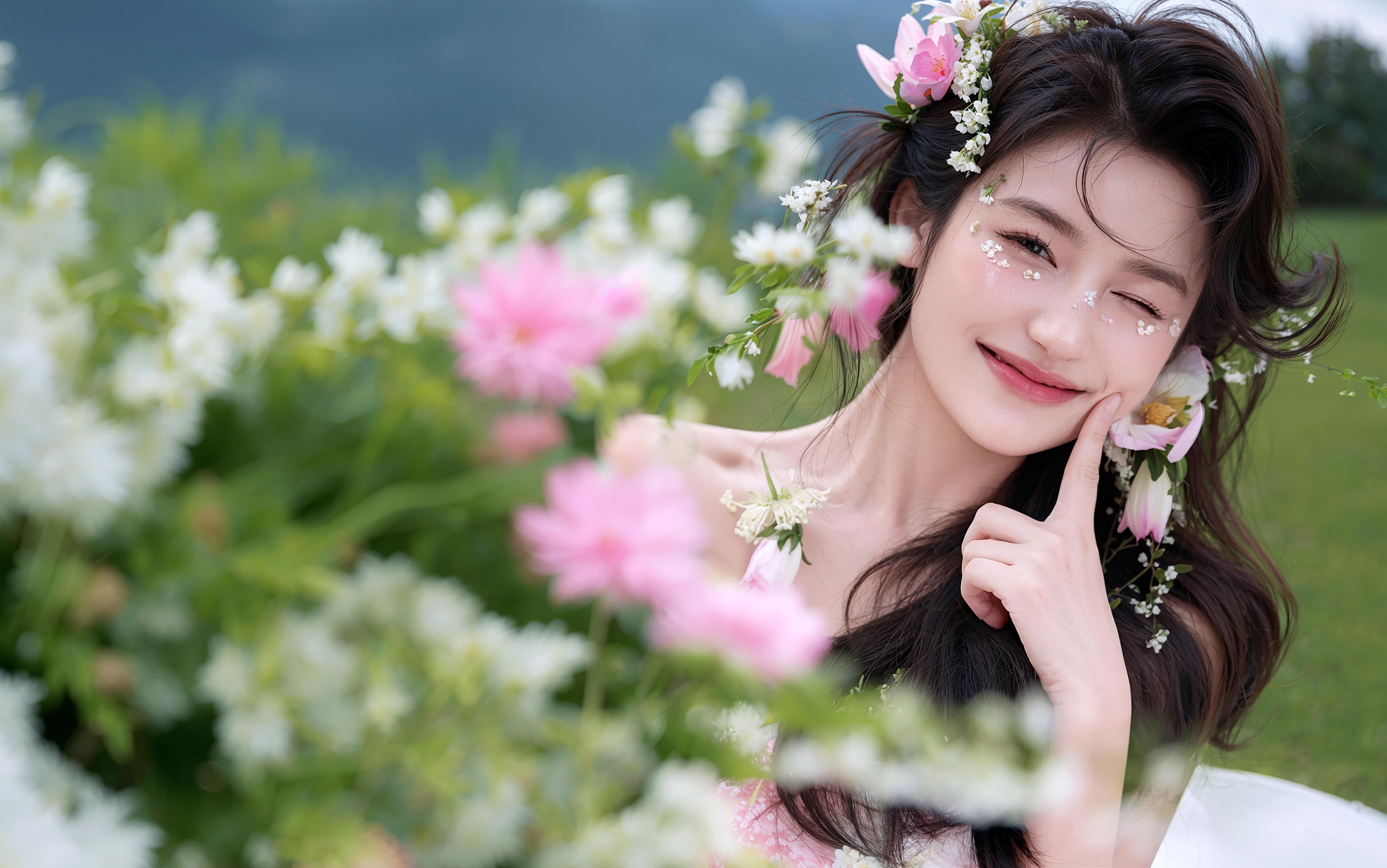 天呐❗被自己的草坪婚纱照迷的晕头转向