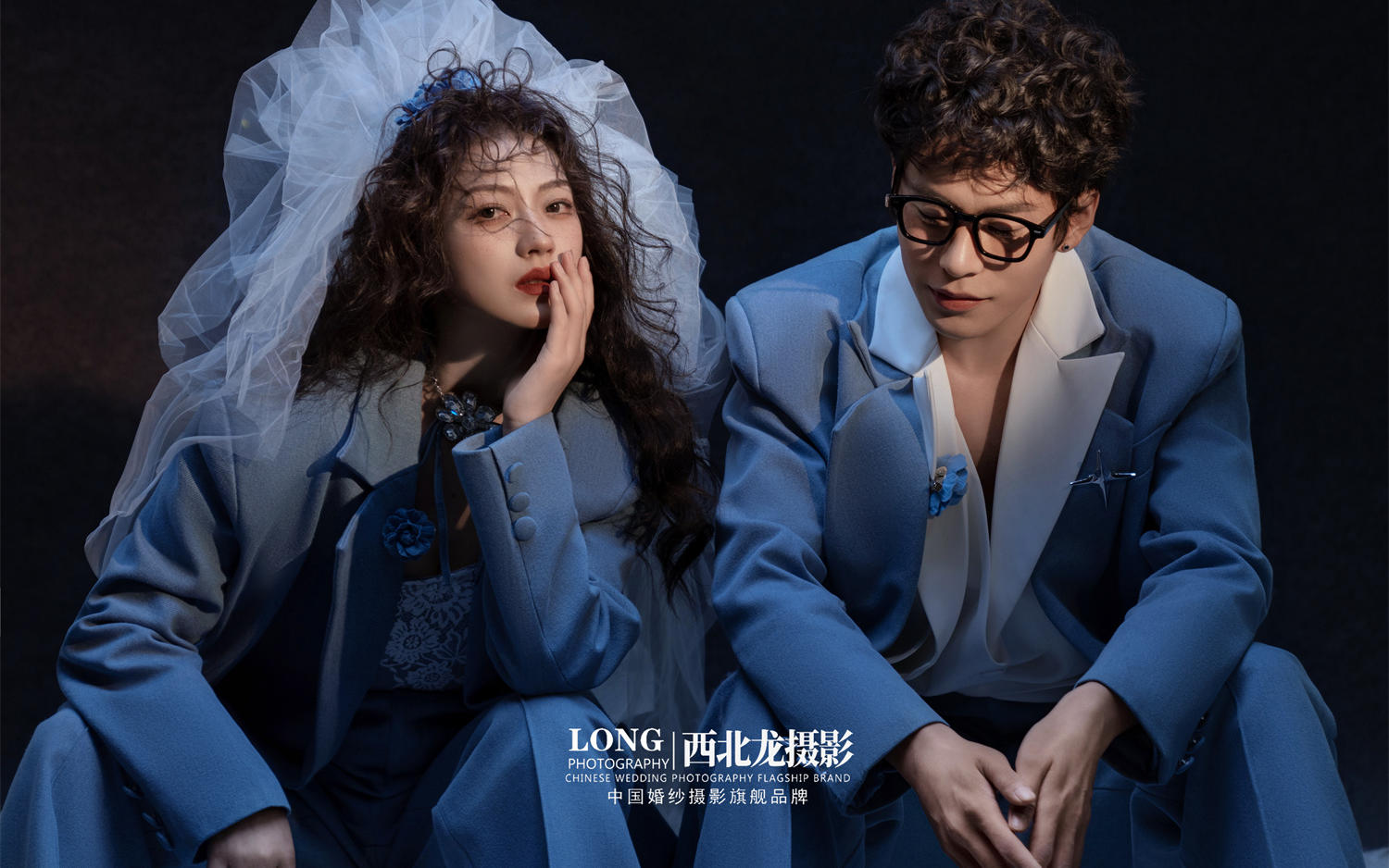 破防了?室內(nèi)西裝婚紗照的時(shí)尚感滿分??