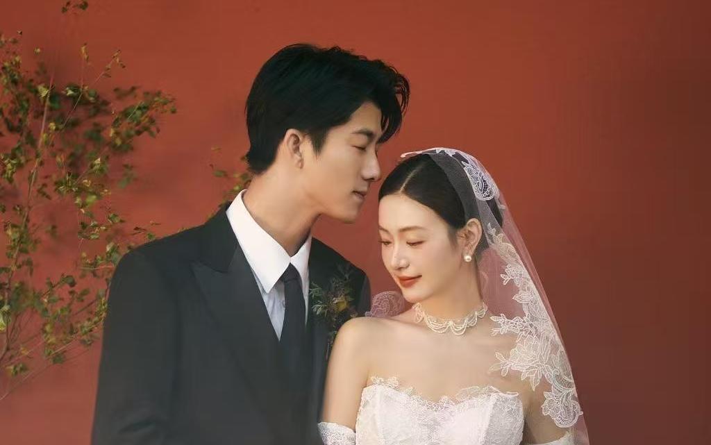 复古红婚纱照