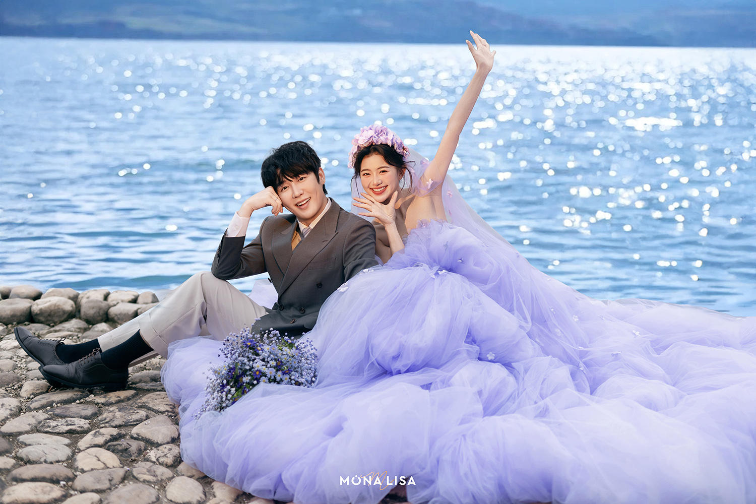 穿紫色的婚纱拍婚纱照，直接美成童话主角