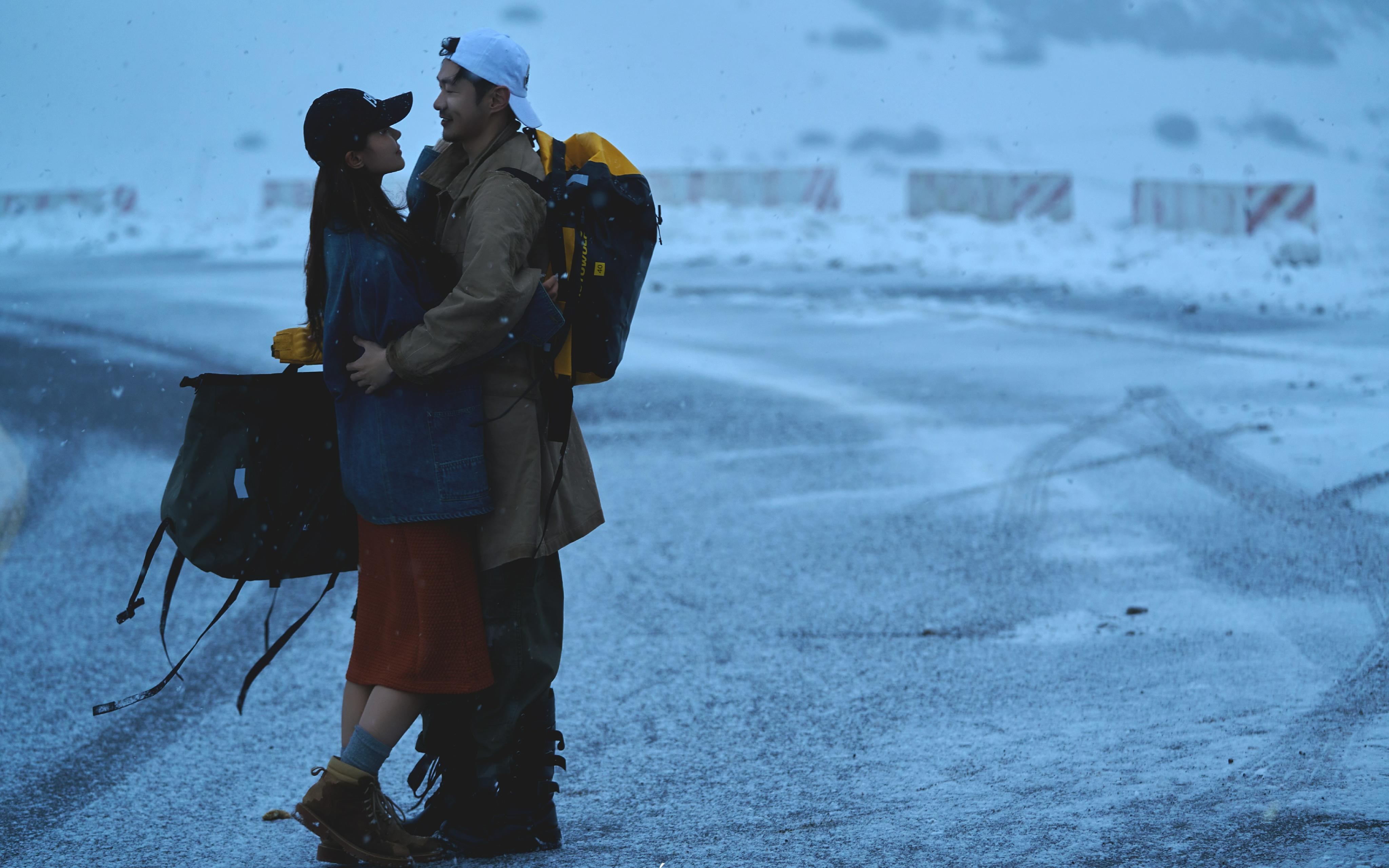 雪野婚照！松弛氛围感封神❄️