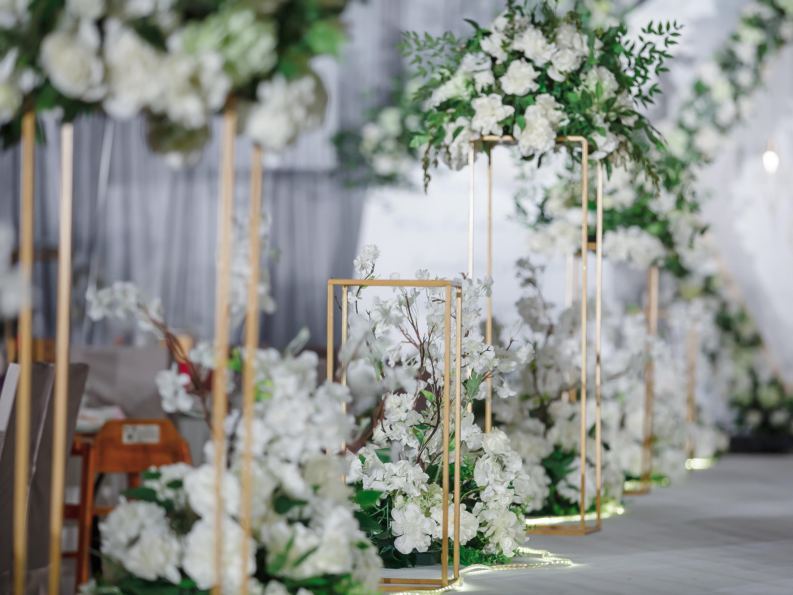 【玖月婚礼】白绿色小清新婚礼一眼万年，赠婚房布置