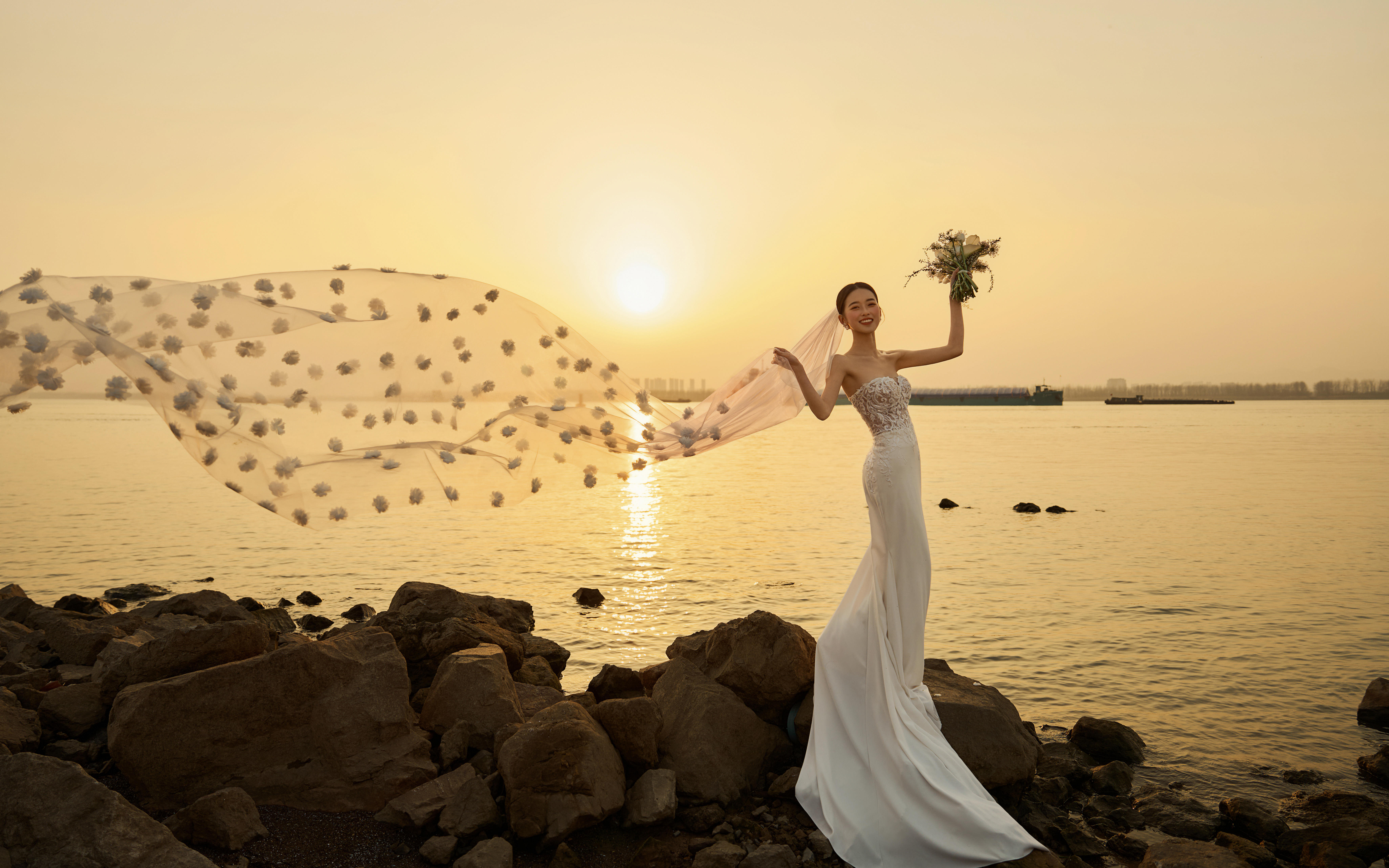 你可以永遠(yuǎn)相信江邊的夕陽??氛圍感絕了