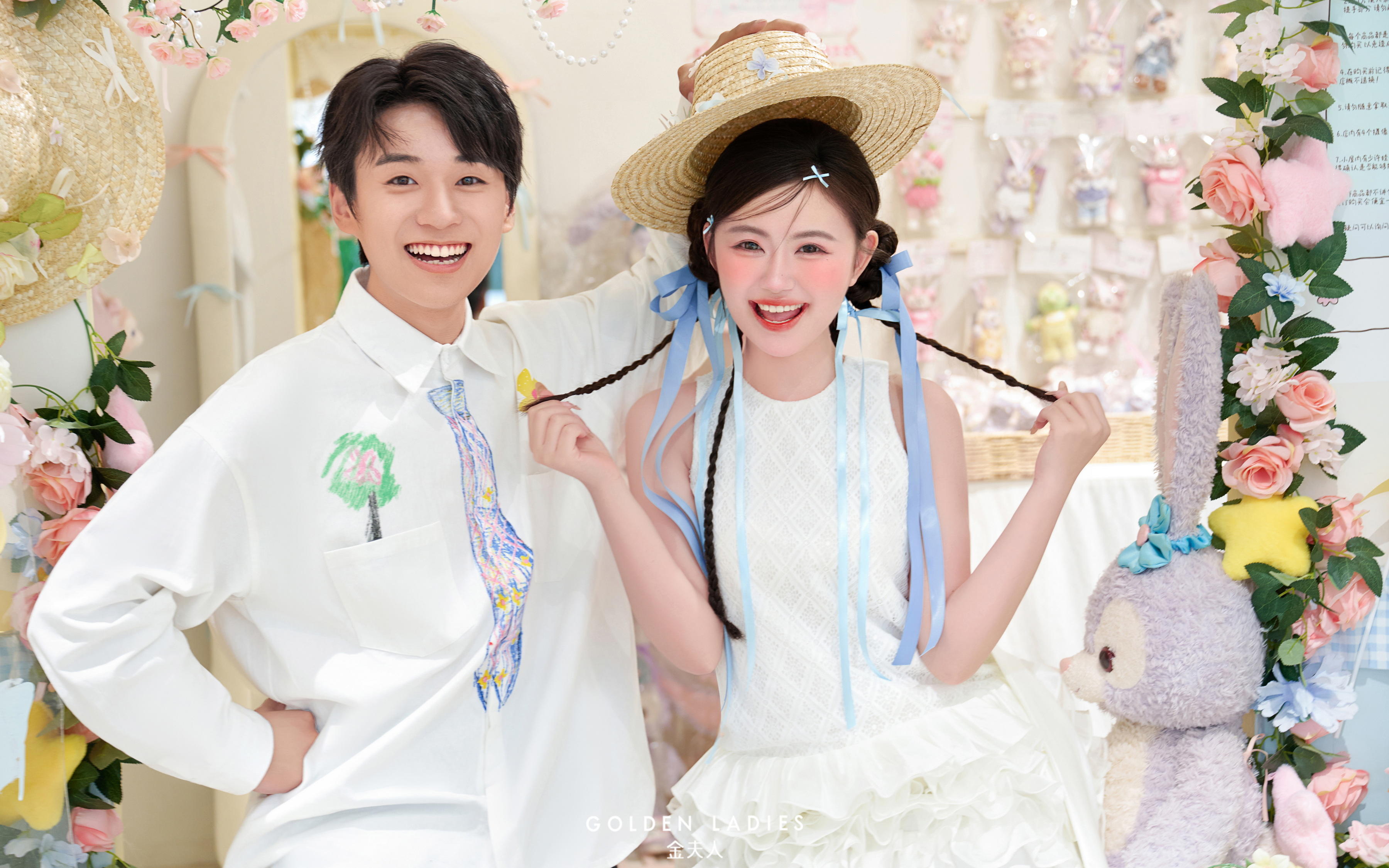 室内文艺风婚纱照