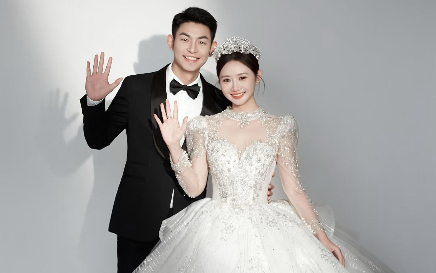 每个女生都无法拒绝光影室内婚纱照‼️ 