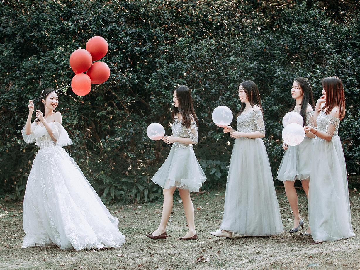 LOVEST时尚大套【婚纱.礼服.男装.跟妆】