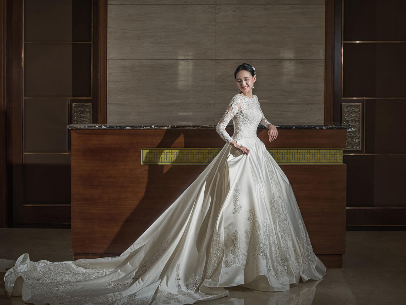 秀禾婚纱摄影_婚纱秀禾服照片(2)