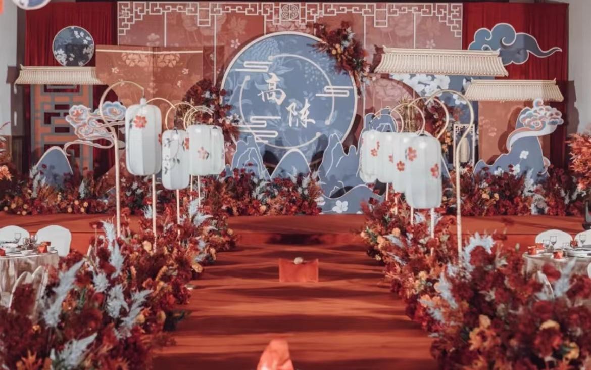 大气红蓝传统中式婚礼，包含四大金刚