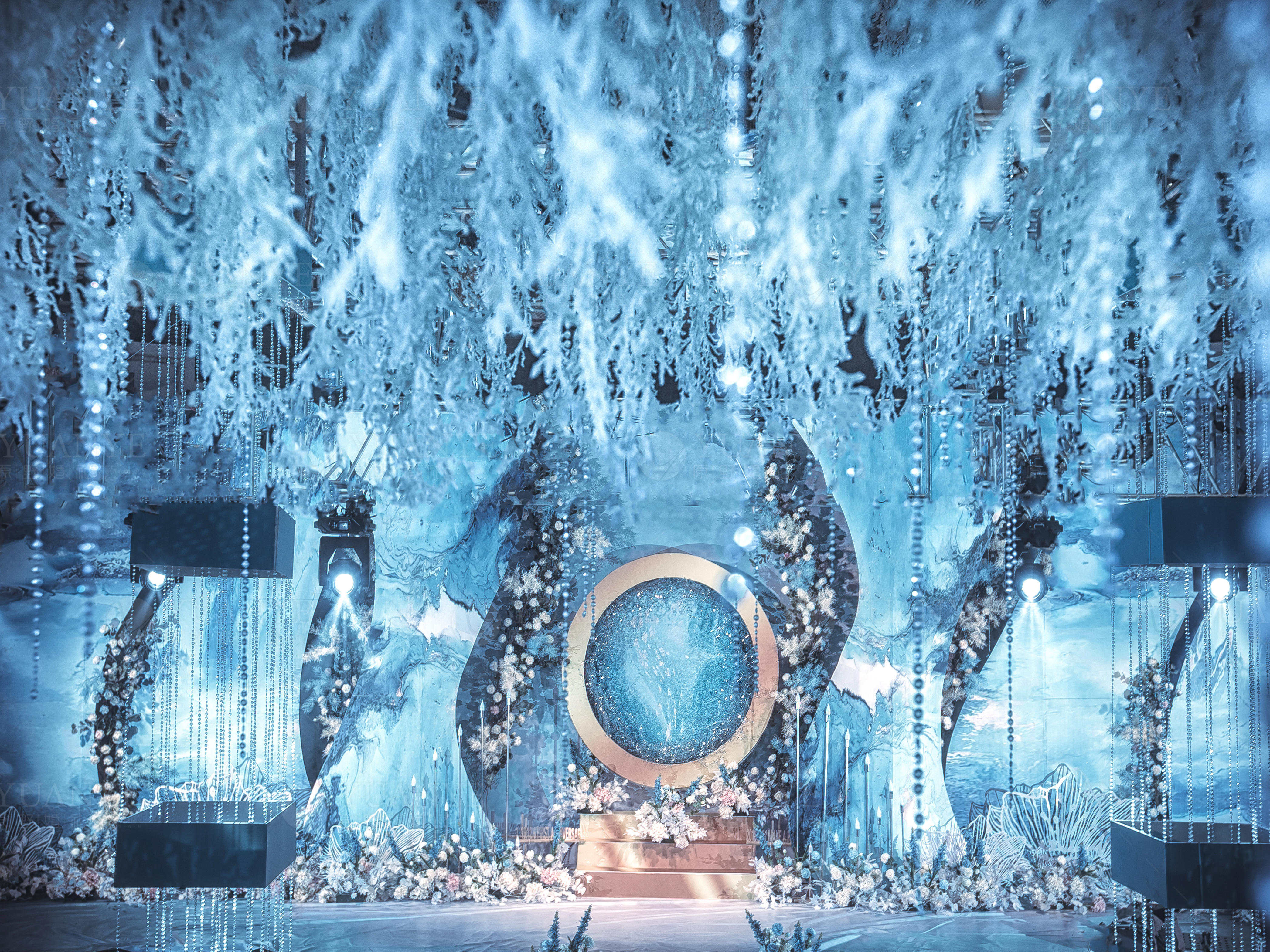 简报 蓝色婚礼真实婚礼原野婚礼