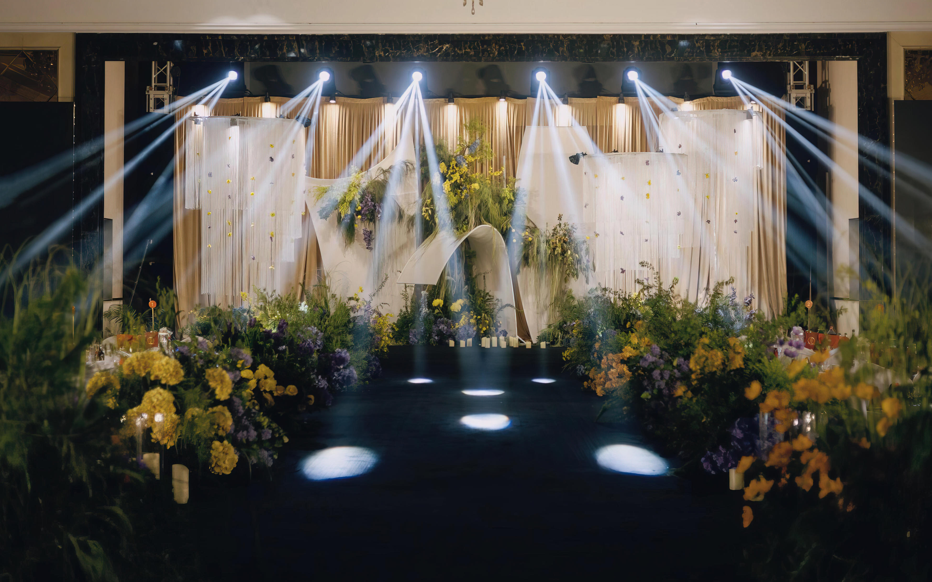 唯美浪漫户外主题婚礼套餐