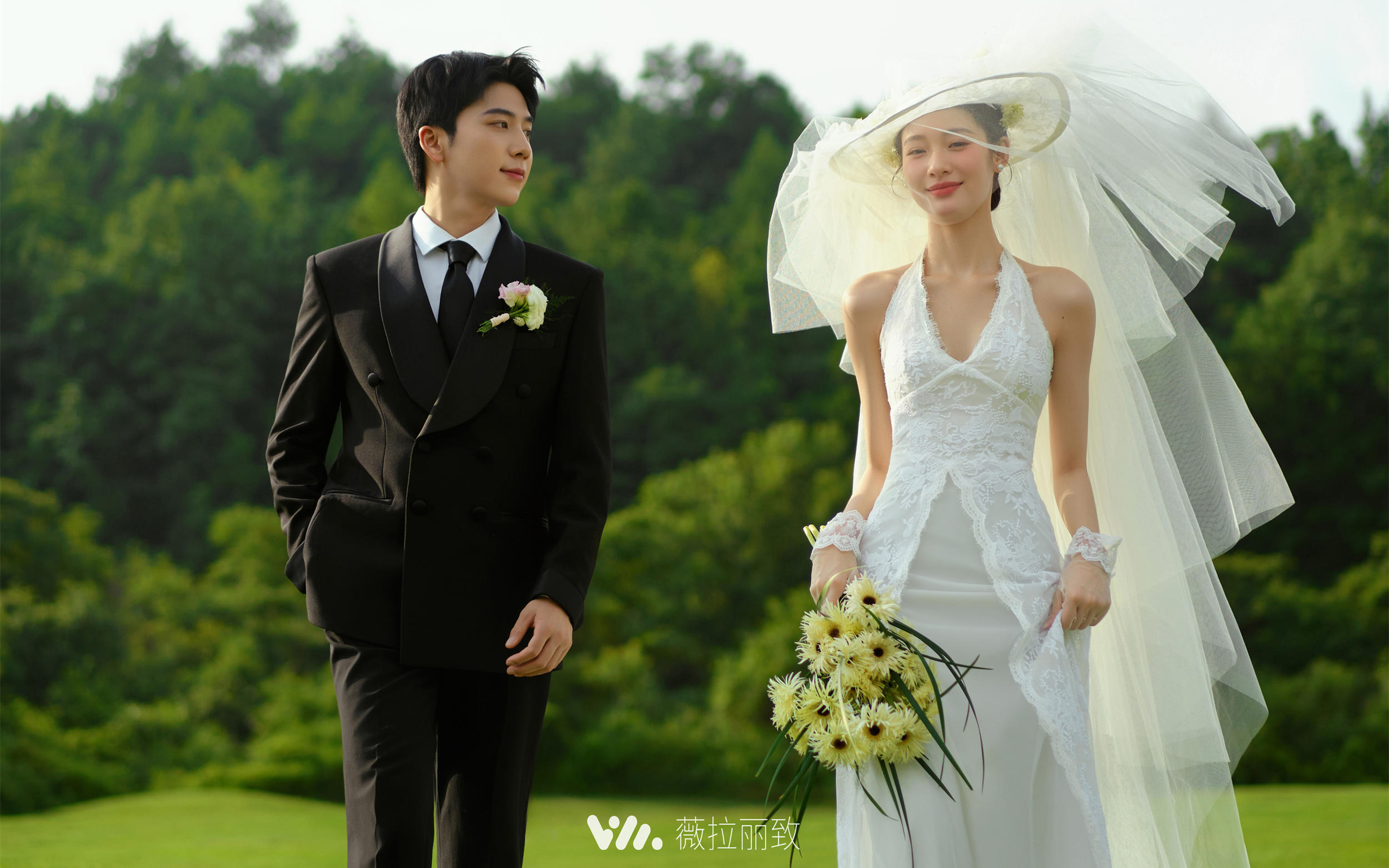 法式復古草坪婚紗照|浪漫與優(yōu)雅的完美邂逅