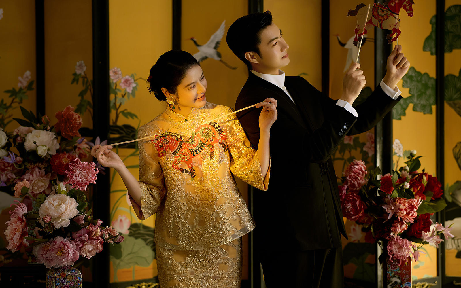 金丝绣凤，锦绣鎏光❤新中式秀禾婚纱照