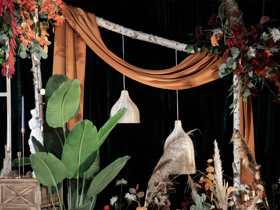 巴中小预算精致撞色系婚礼 适合低层高酒店  