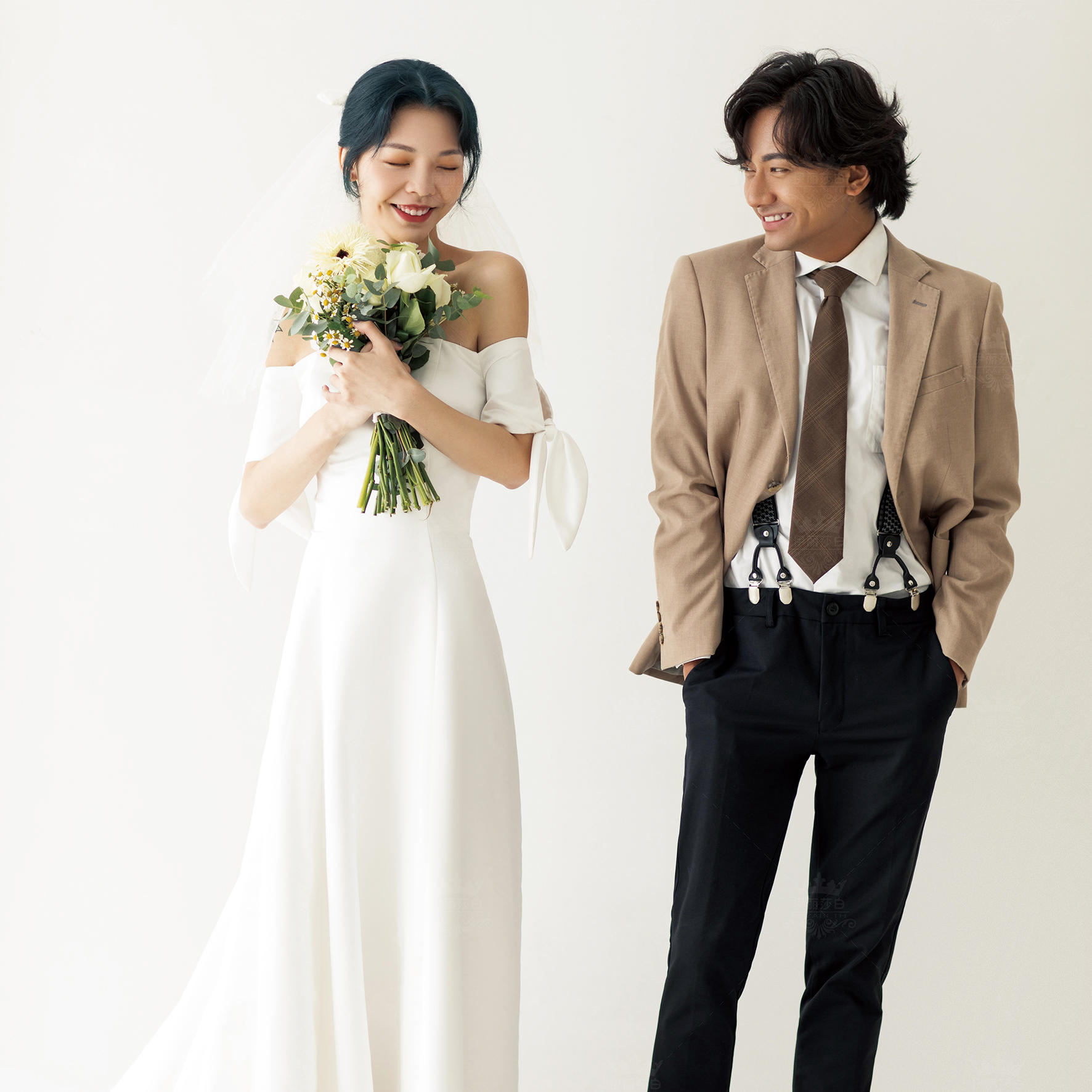 火爆朋友圈的#超高性價(jià)比婚紗照