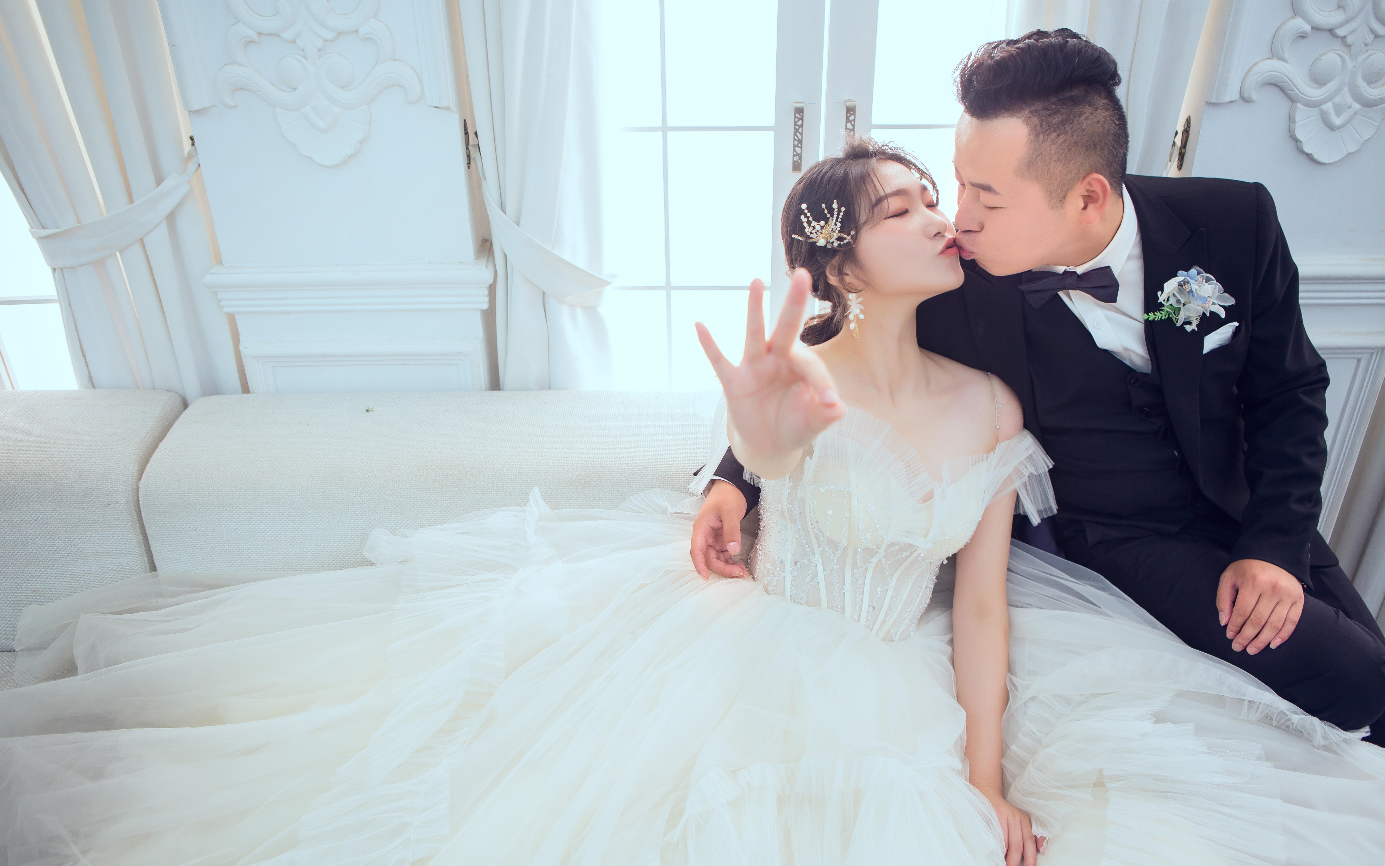 95后爆款    邊玩邊拍