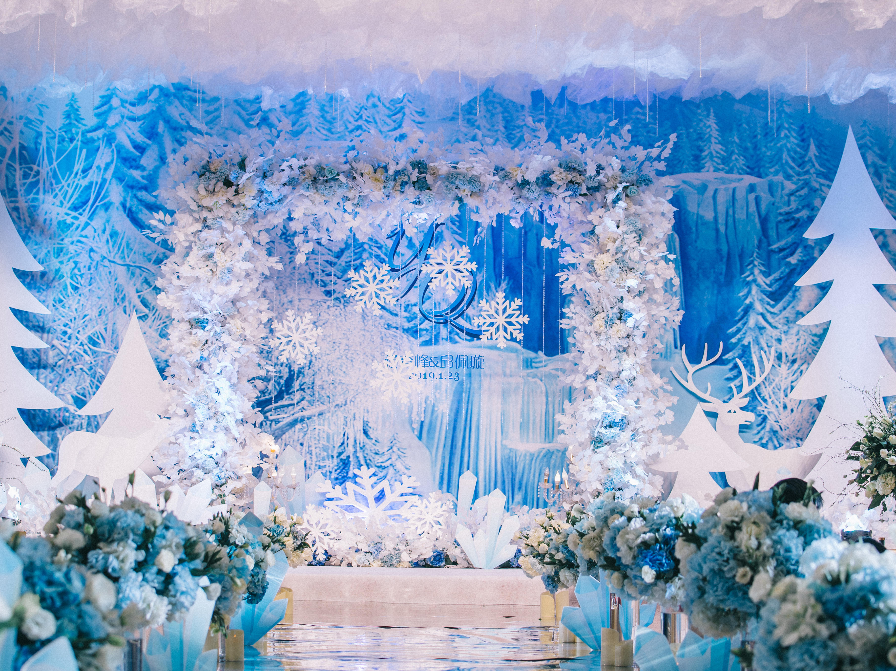 【爱薇婚礼】龙华喜宴/蓝色/冰雪奇缘/免租敬酒服