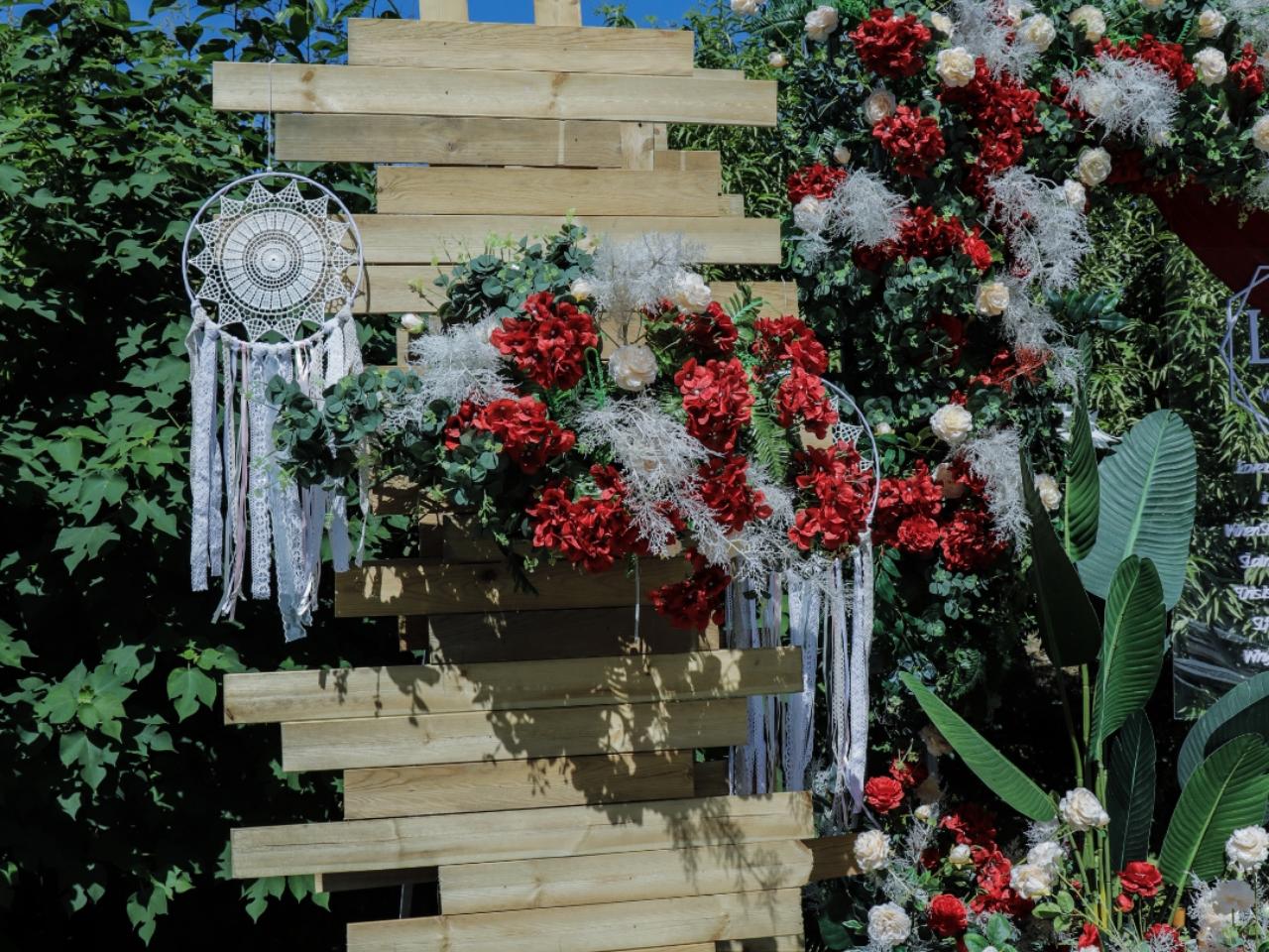 9800就能来一场这么精致的草坪婚礼并含四大金刚