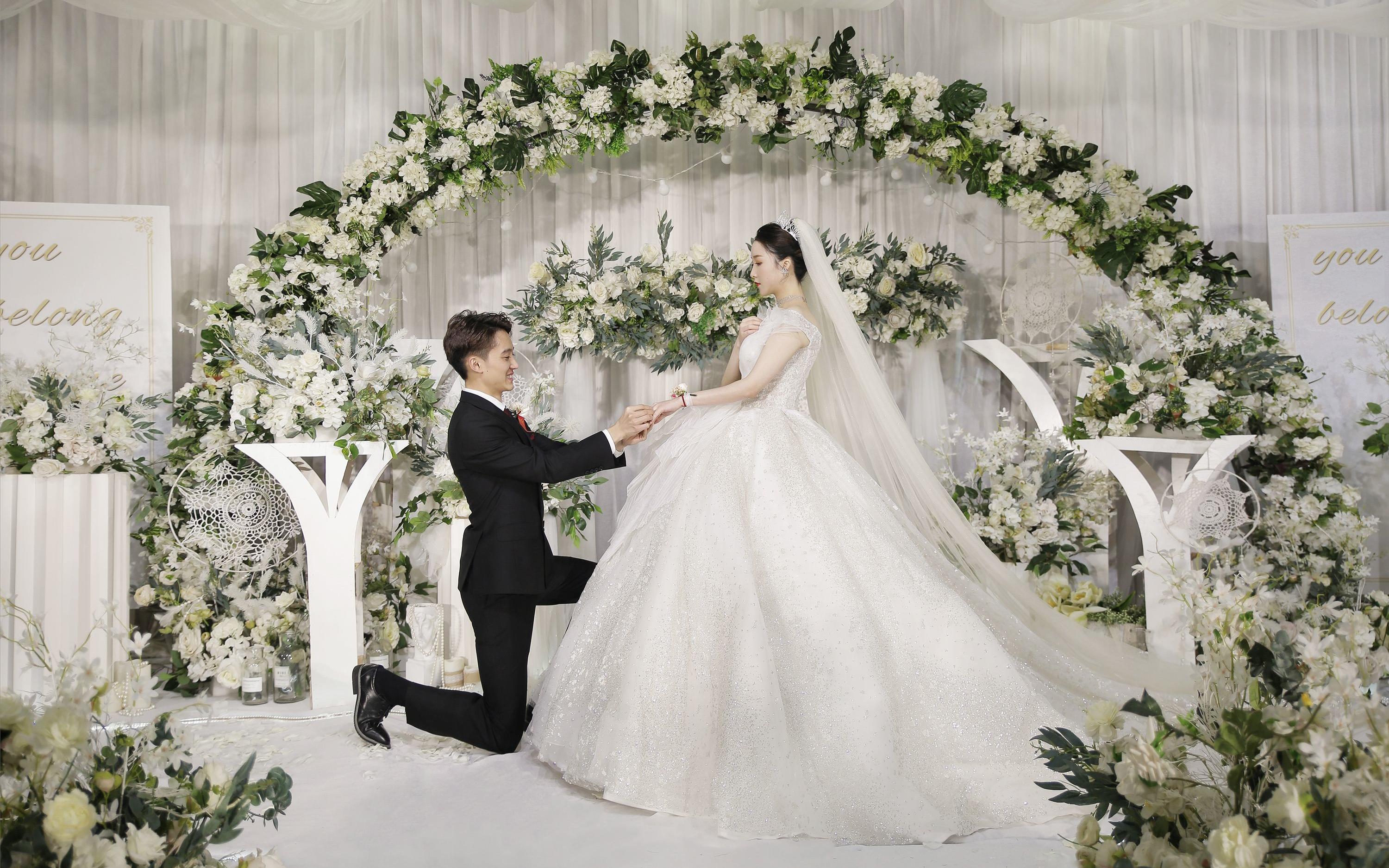 【一见倾心】婚礼策划+四大金刚