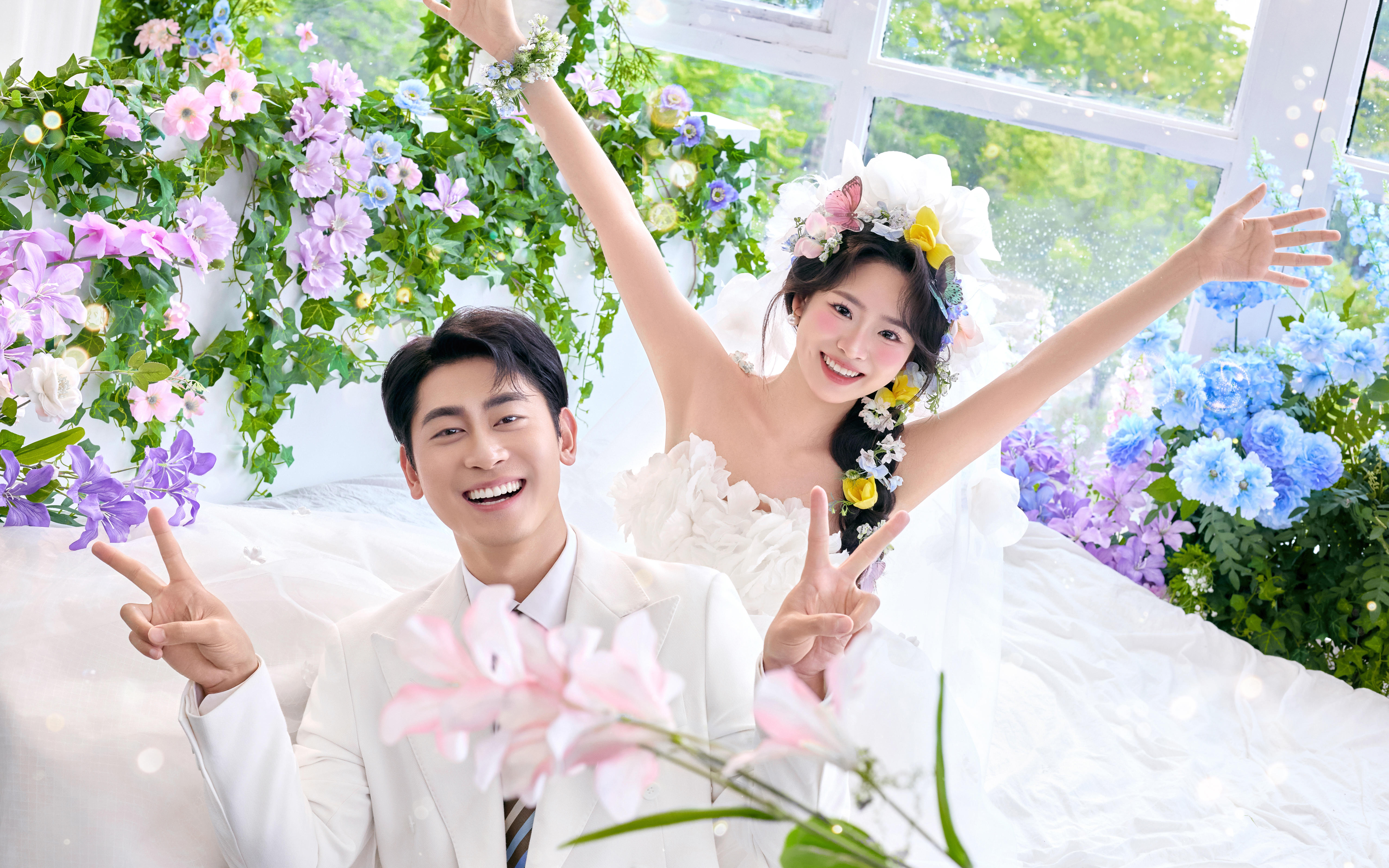 小众婚纱照𝙏𝙤𝙥𝟭丨花房里的呼吸都是甜的