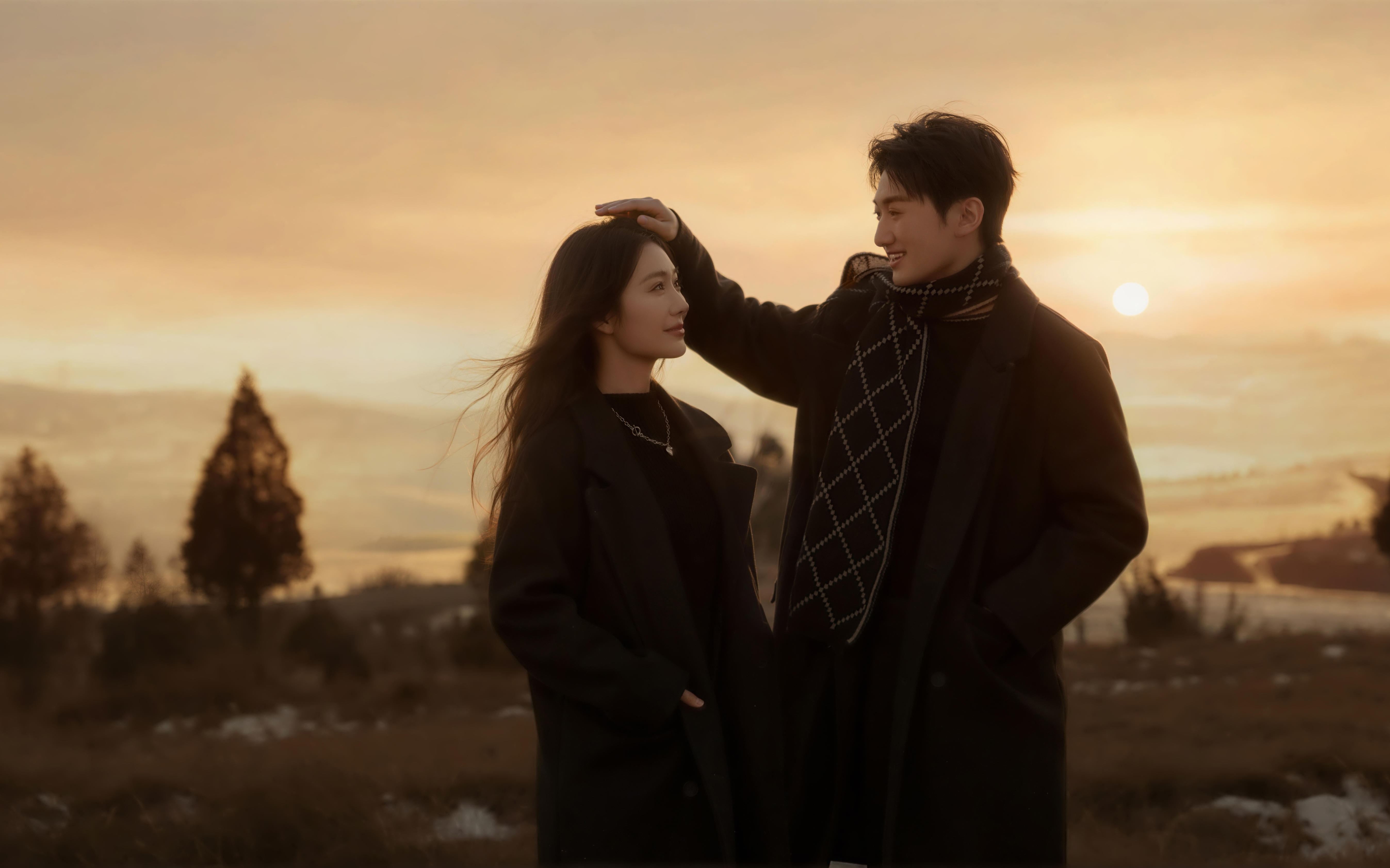 山野霧境 × 落日暖調(diào) 松弛風(fēng)婚紗照