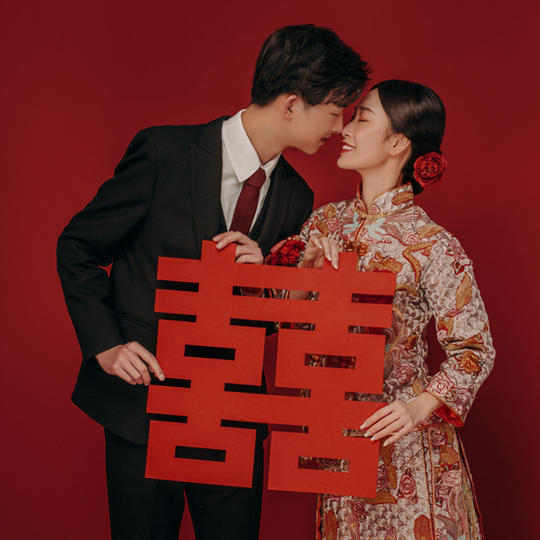 【囍】拍一套爸媽以前拍的婚紗照