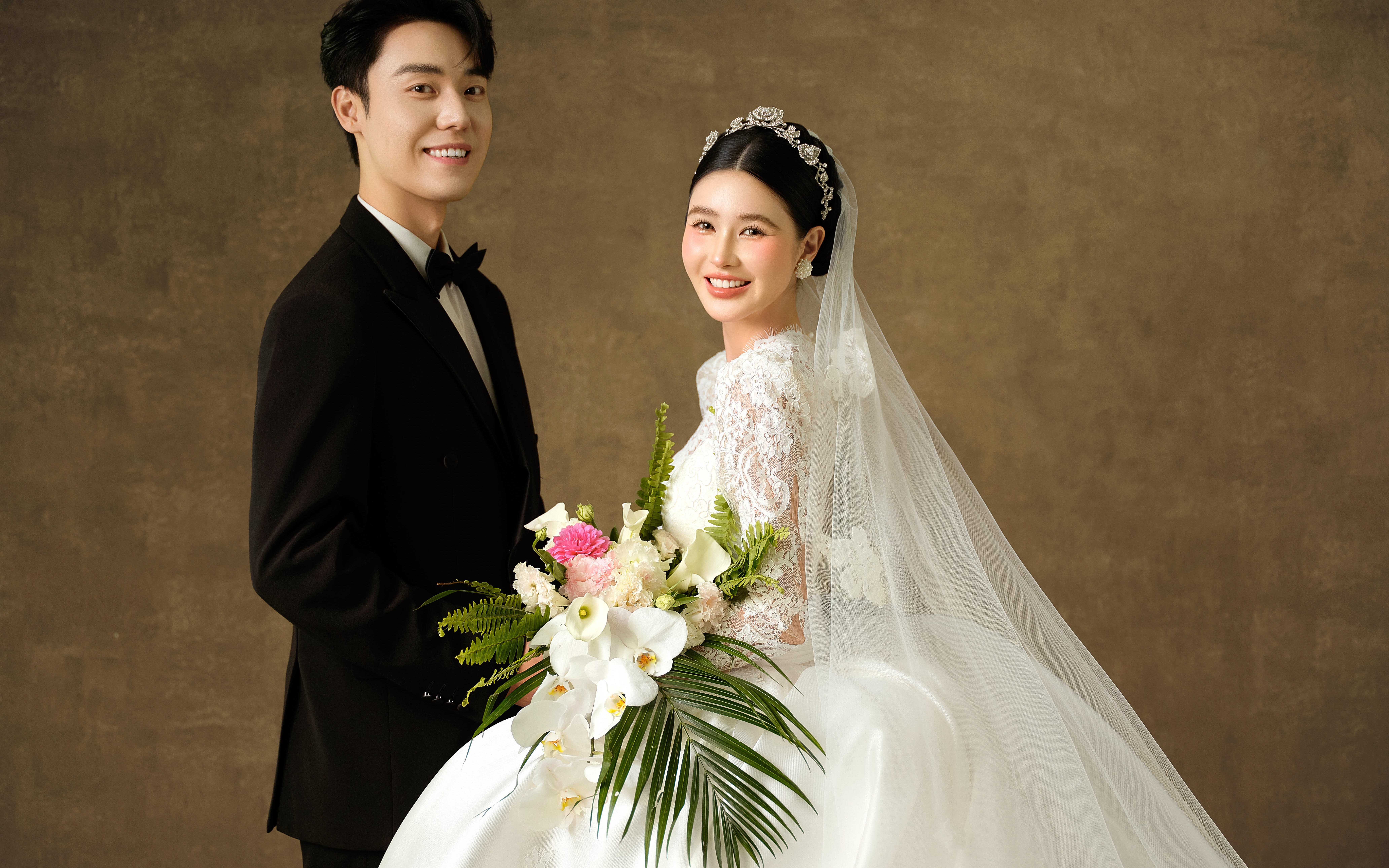 限时特惠｜复古油画婚照 让爱意在时光里永不褪色