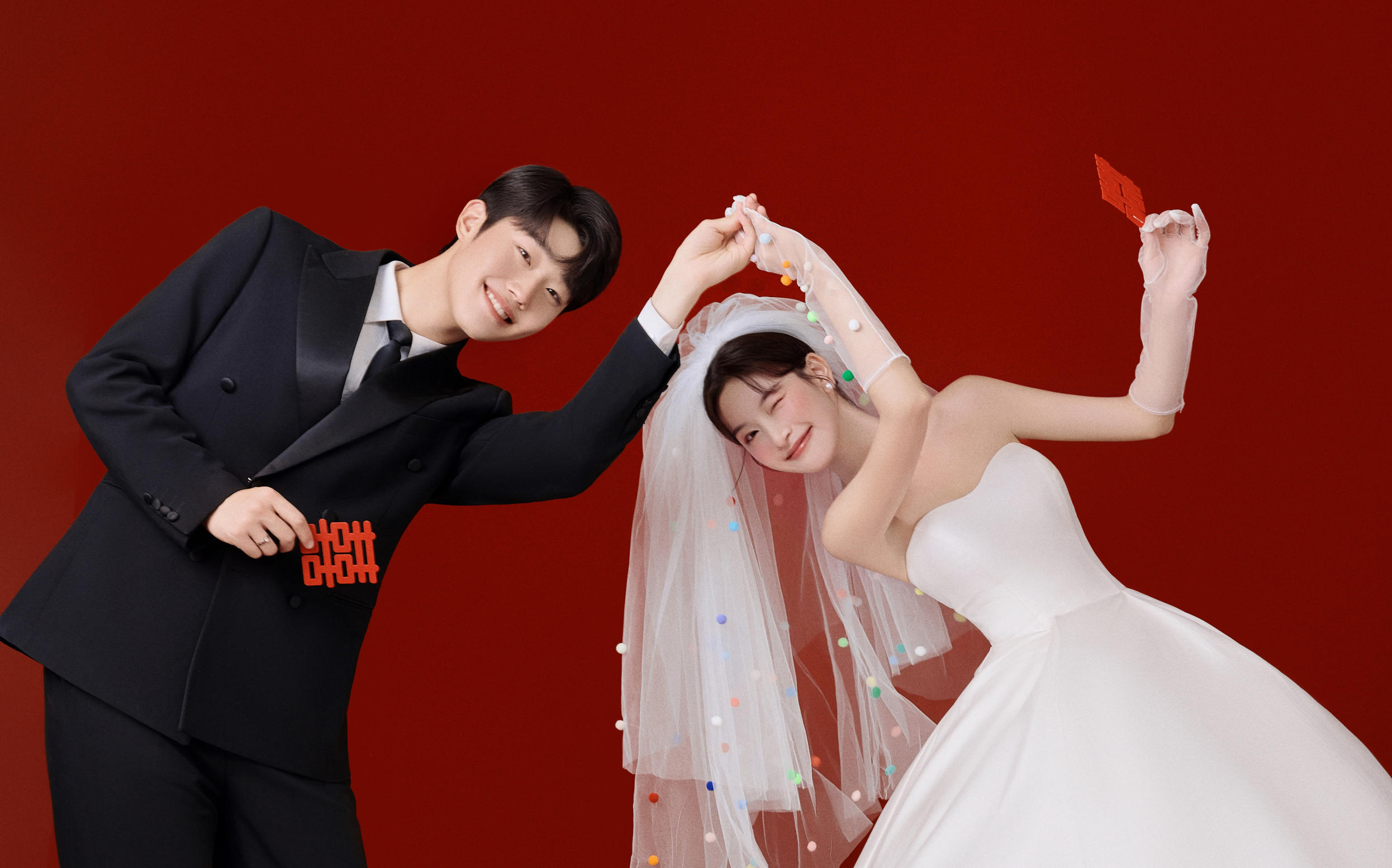 结婚啦！一眼心动❤️被赞爆红底喜嫁婚纱照