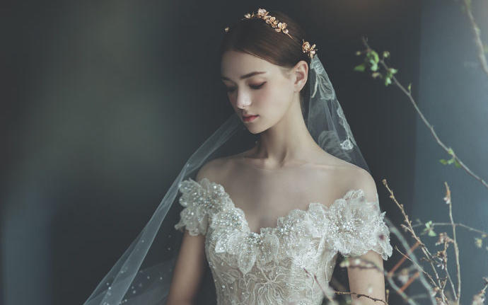 韩国Clara Wedding 2019春夏款