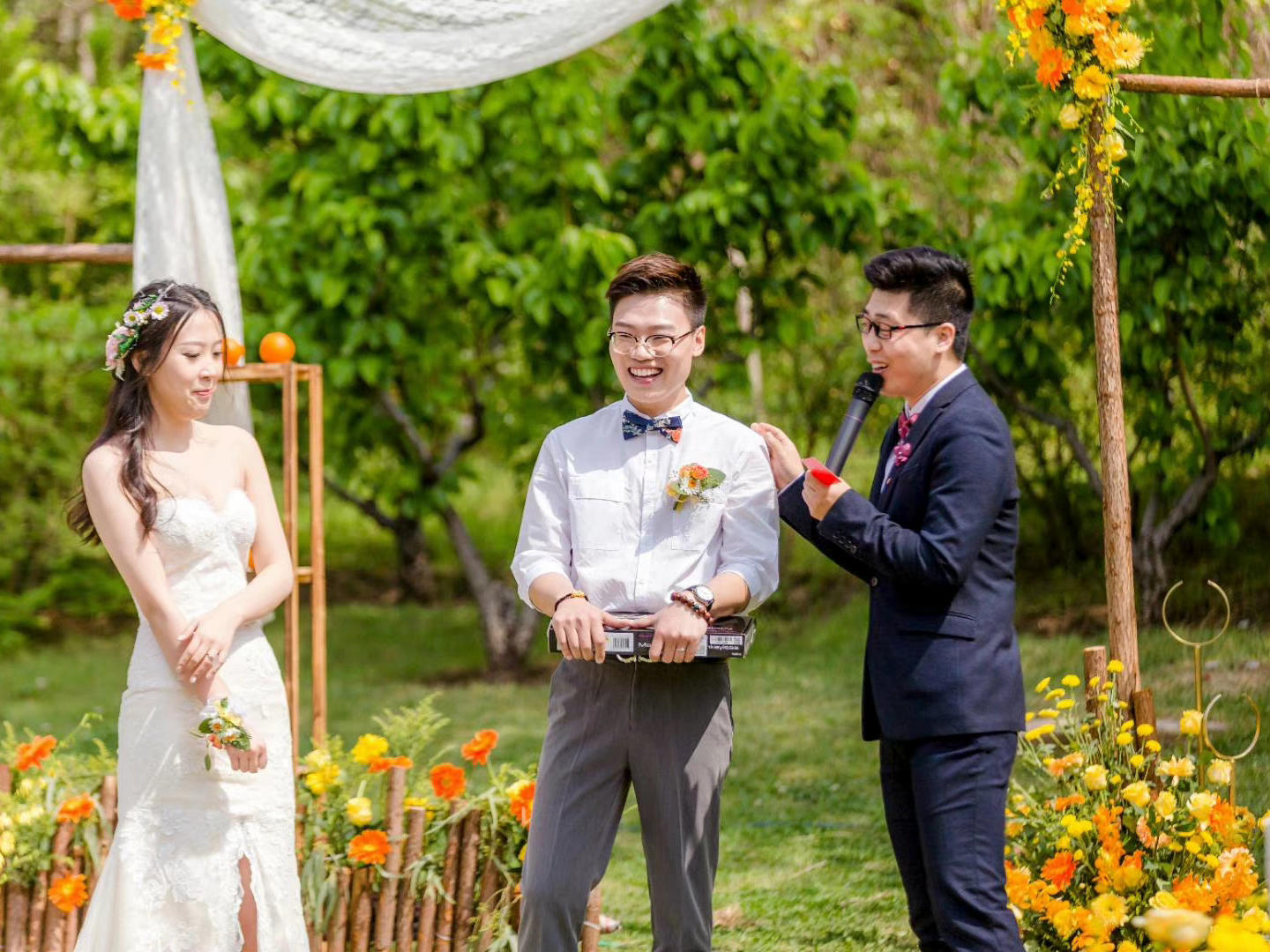 草坪婚礼策划主持+音乐执行（不含迎娶）