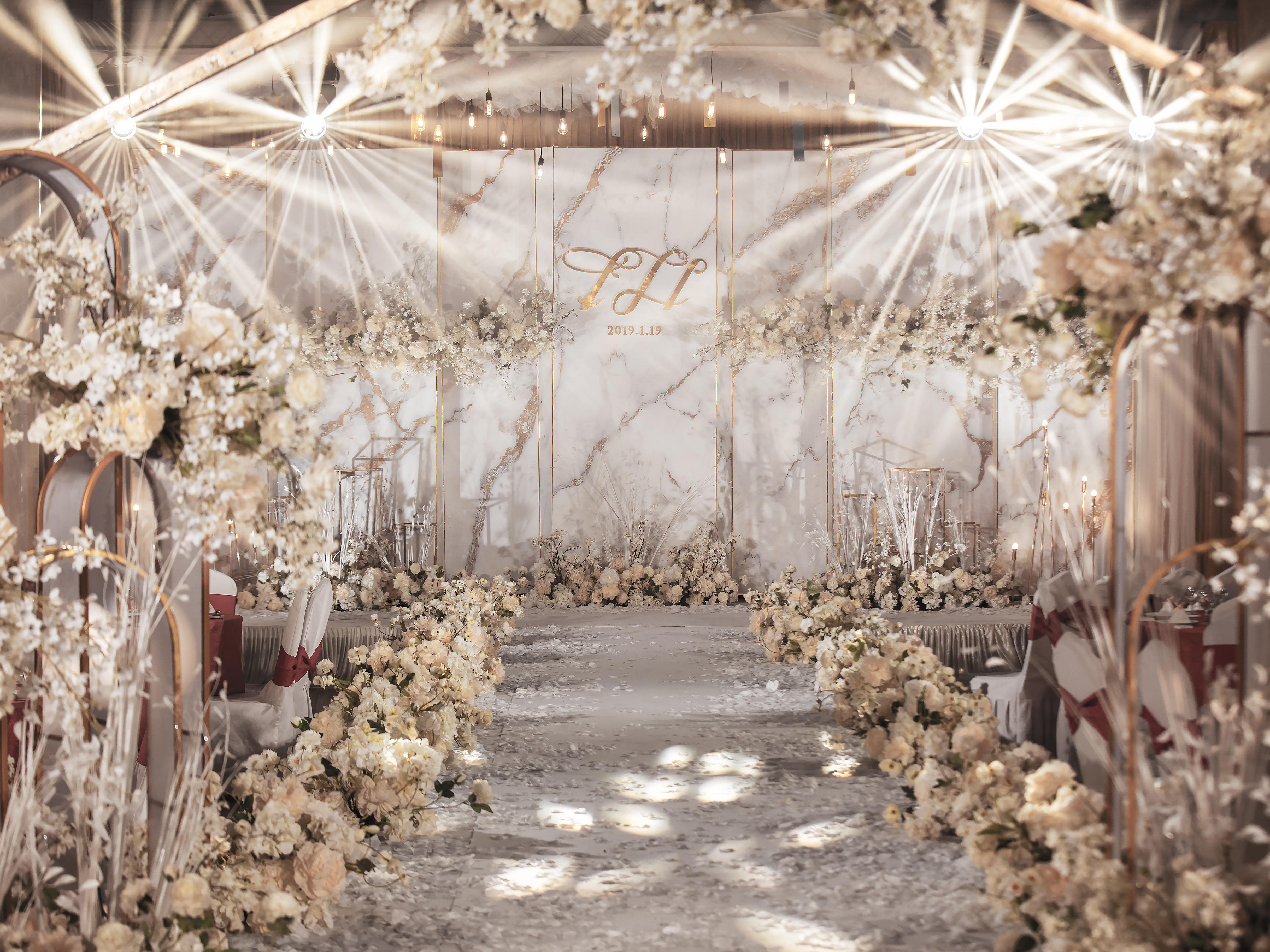 千百度『香槟色创意梦幻-温柔的梦』