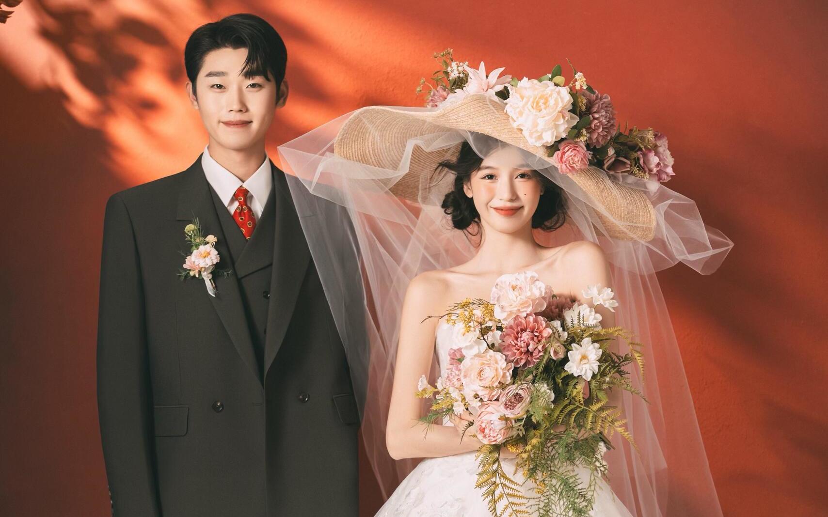 被问爆的法式复古婚纱照✨自带电影滤镜