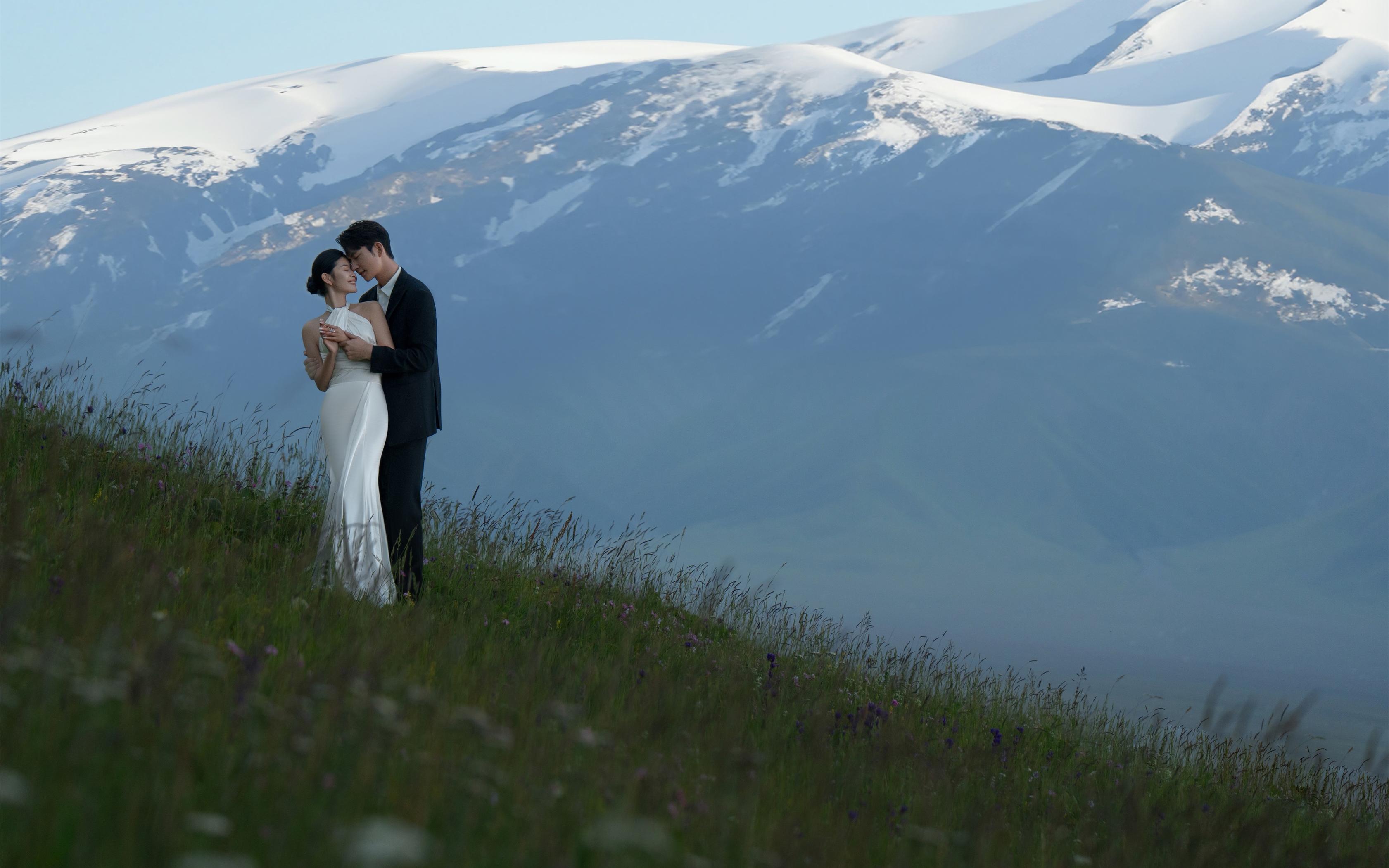 以遠山為誓，以曠野為證