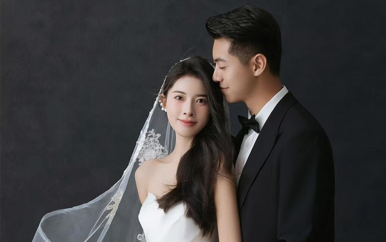 【被问爆的极简韩式婚纱照】
