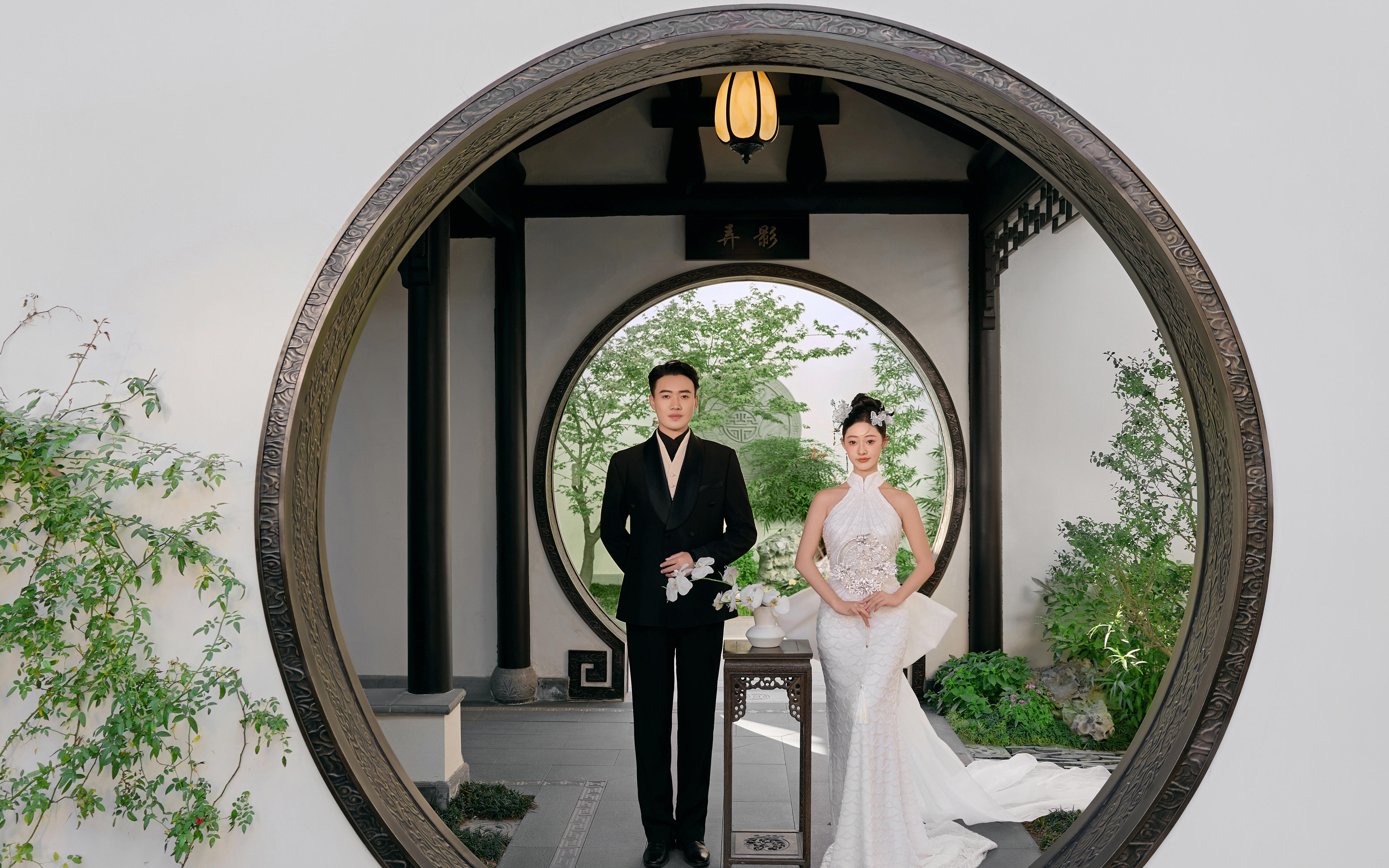 【施华洛艺格】新中式园林风婚纱照