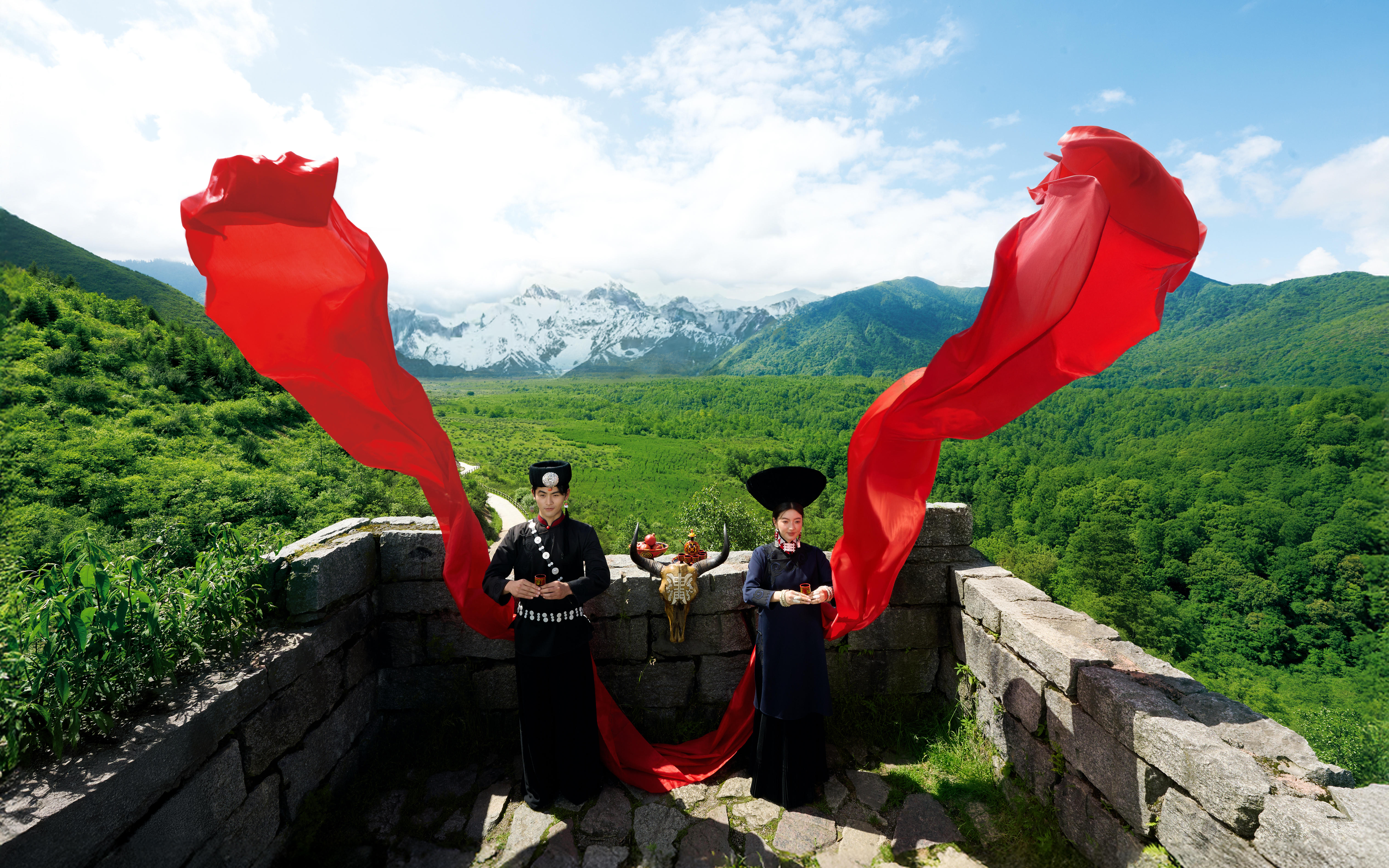 《彝山鎖愛》彝族雪山電影紀(jì)實婚紗照